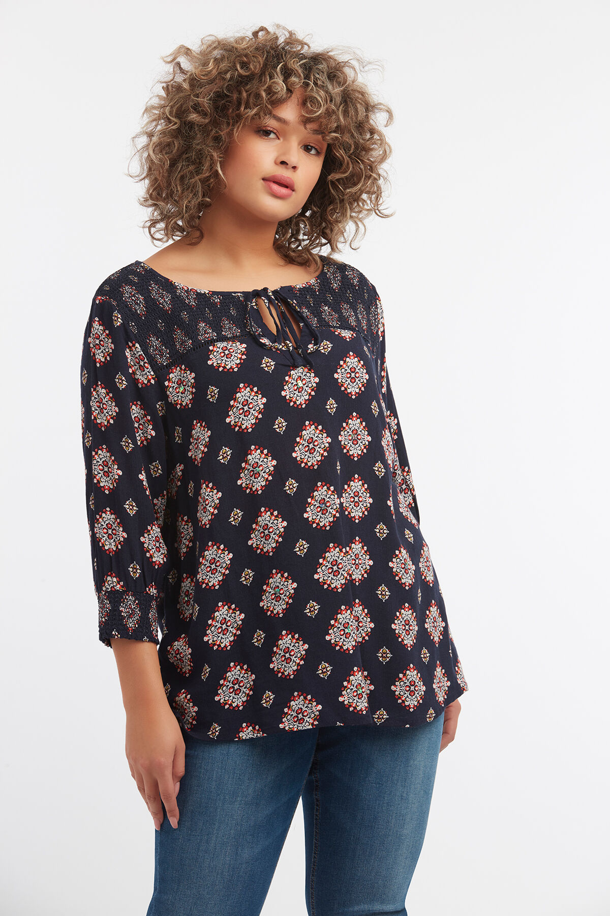 Blusa con detalle fruncido image number 0