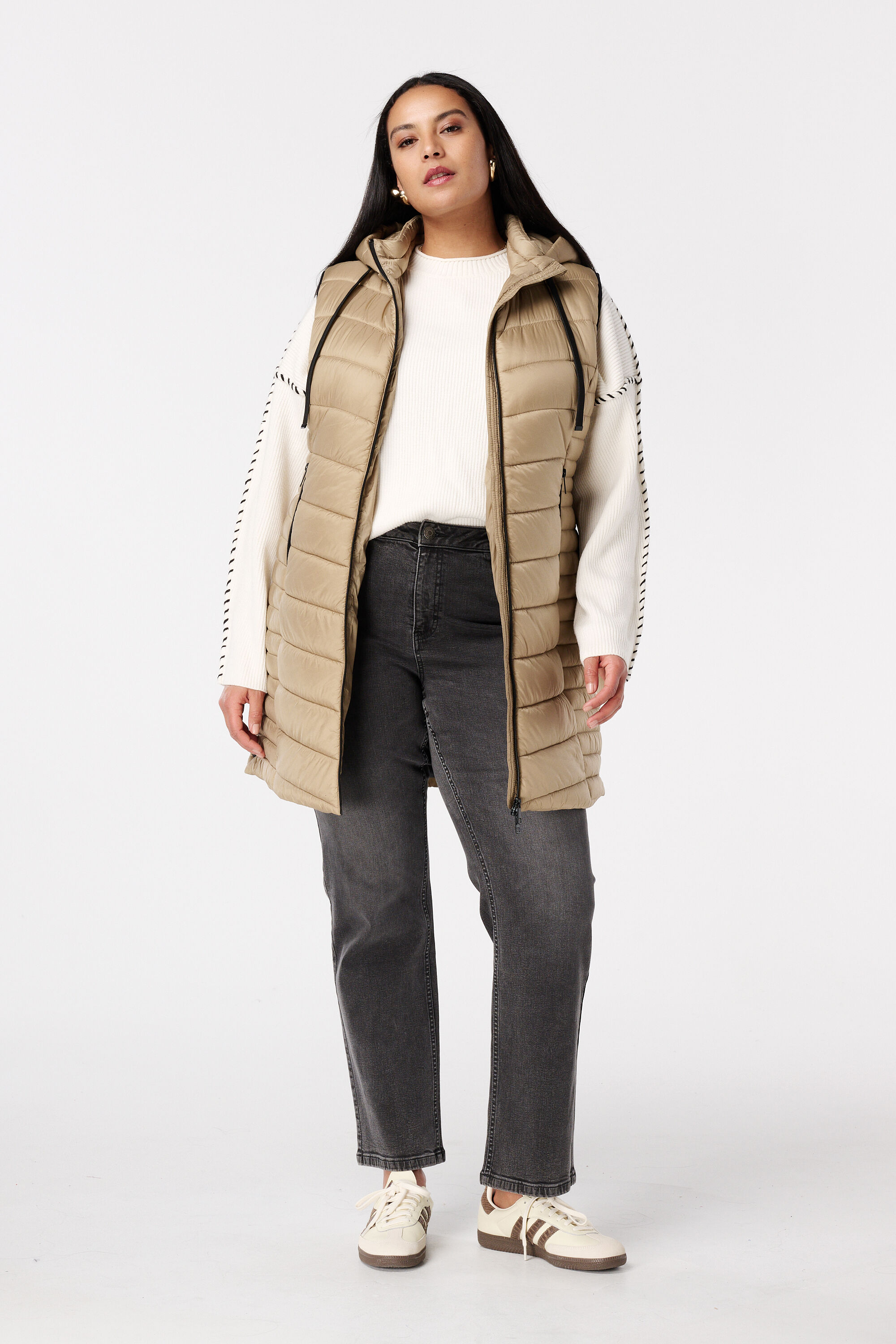 Chaleco largo acolchado con capucha