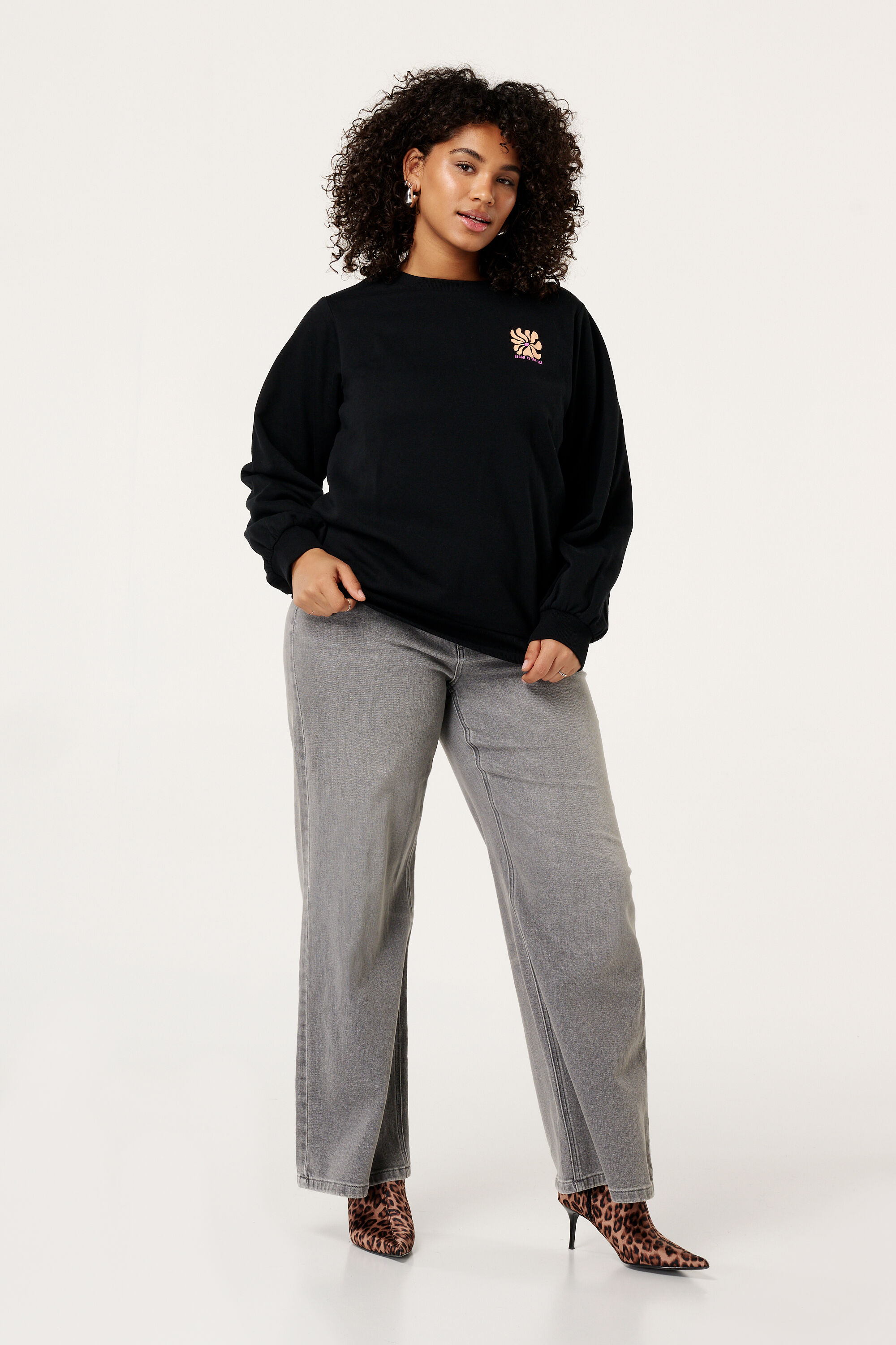 Su&eacute;ter con estampado image number 5