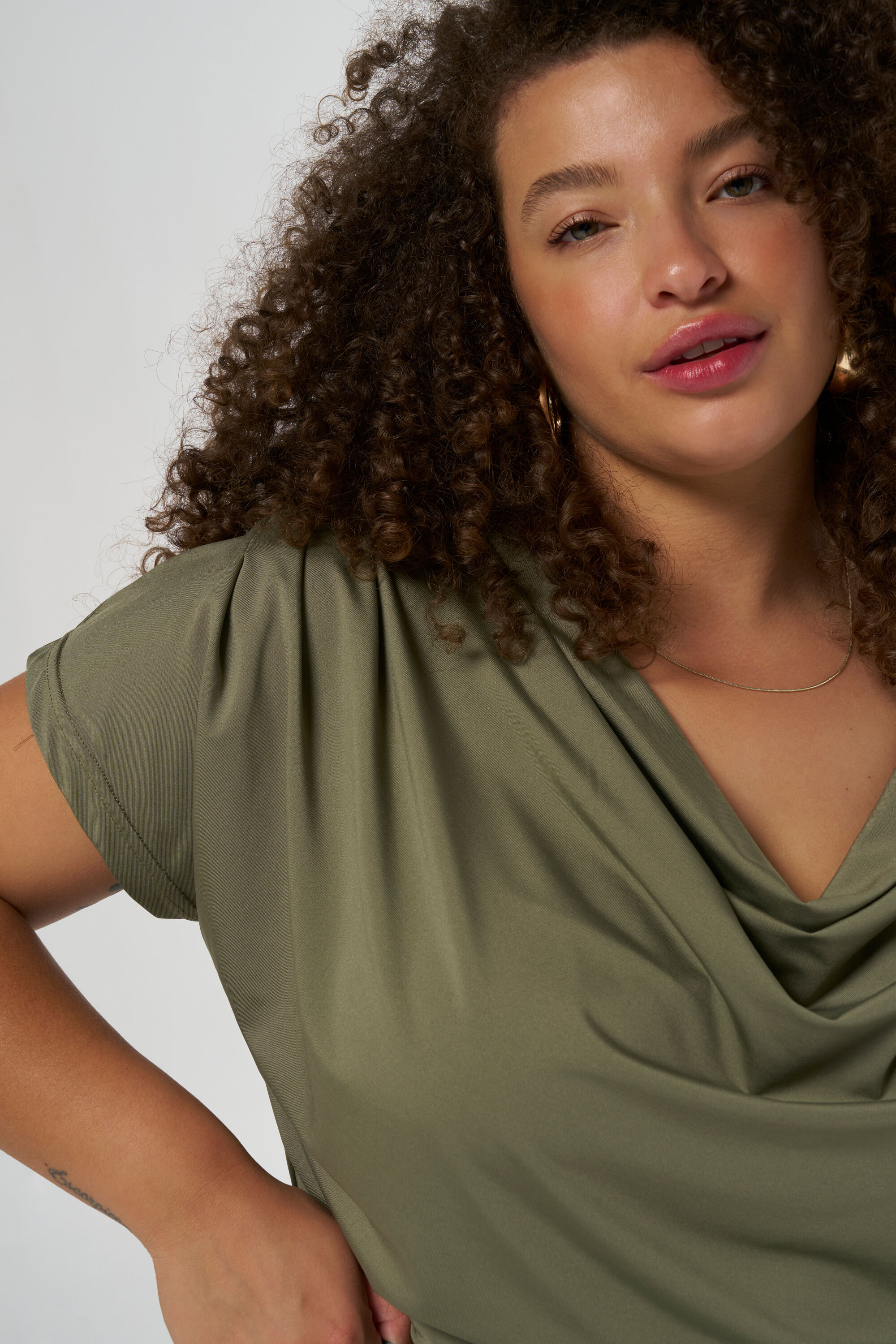 Top drapeado image number 4