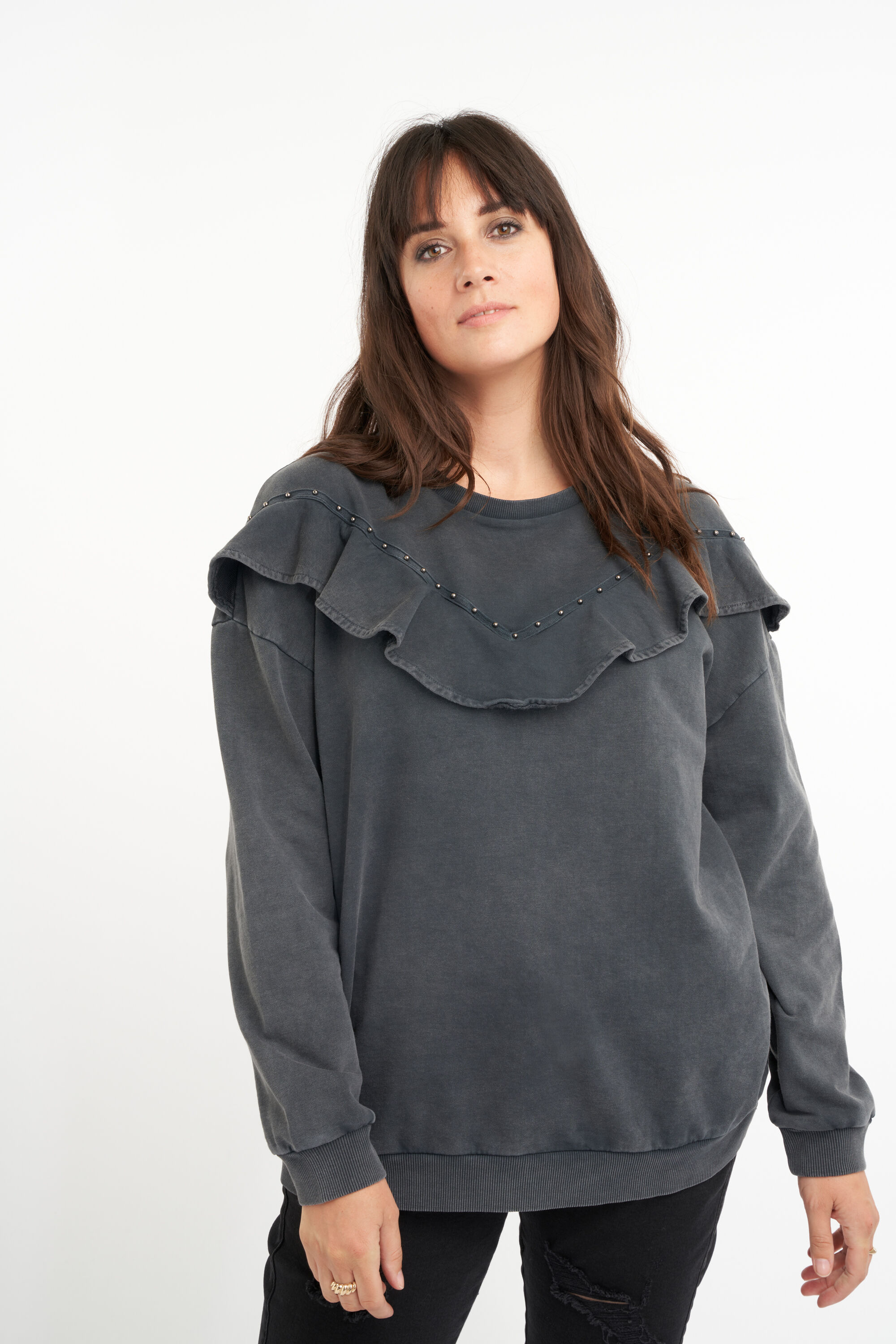 Su&eacute;ter con volantes image number 6