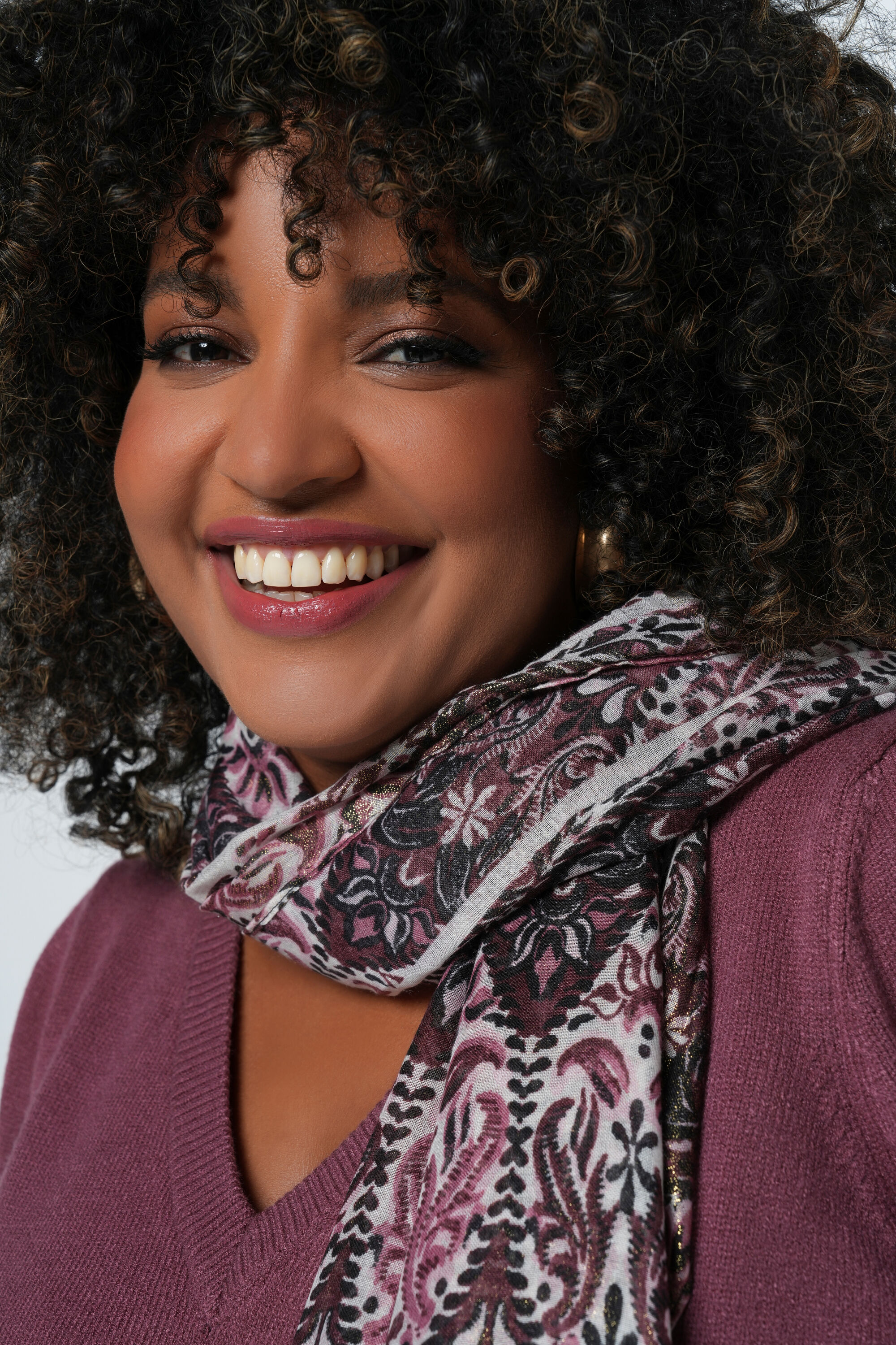 Fular con estampado image number 2