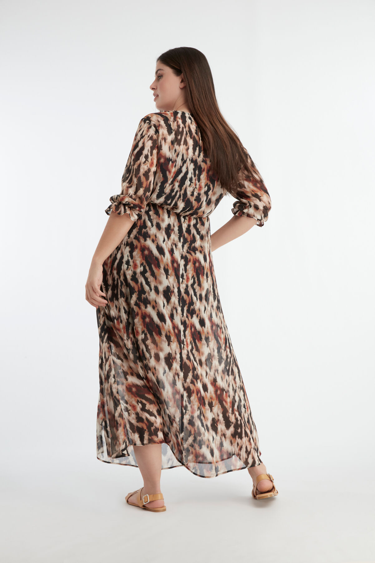 Vestido cruzado con botones image number 4