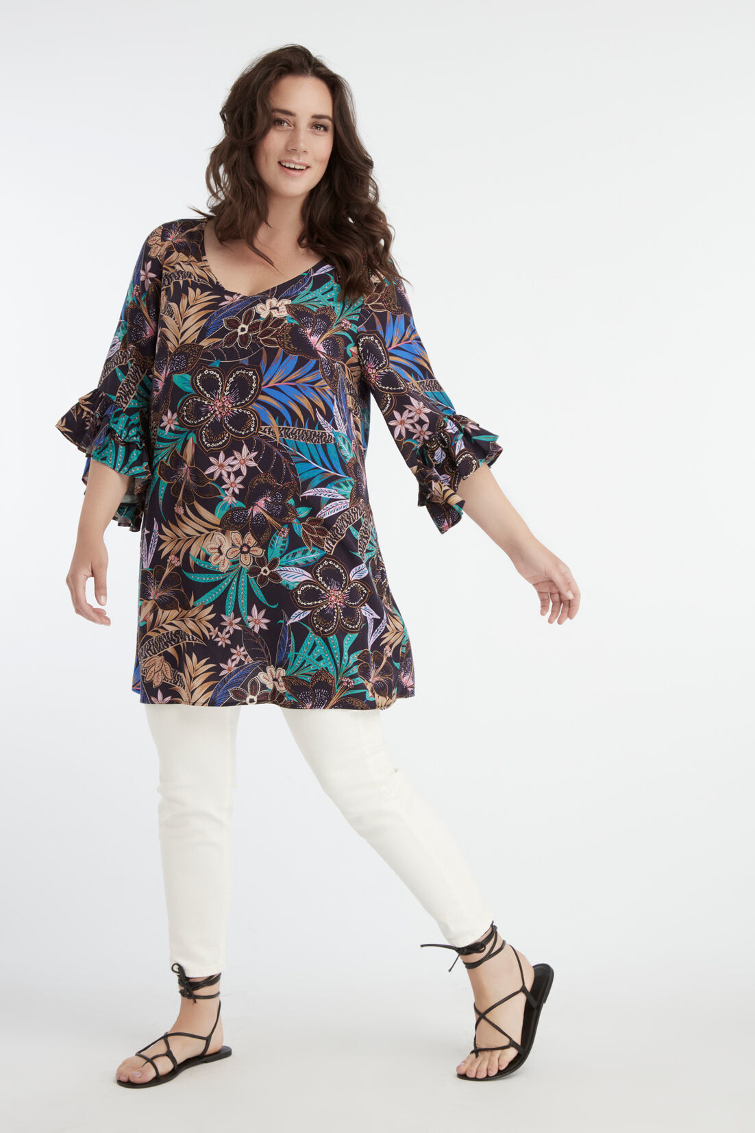 Blusa larga con estampado de flores image number 5
