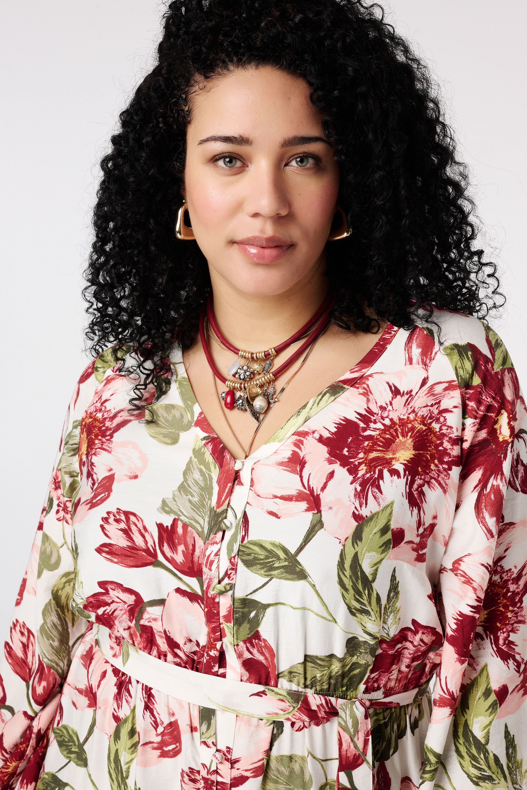 Vestido maxi con estampado floral image number 4