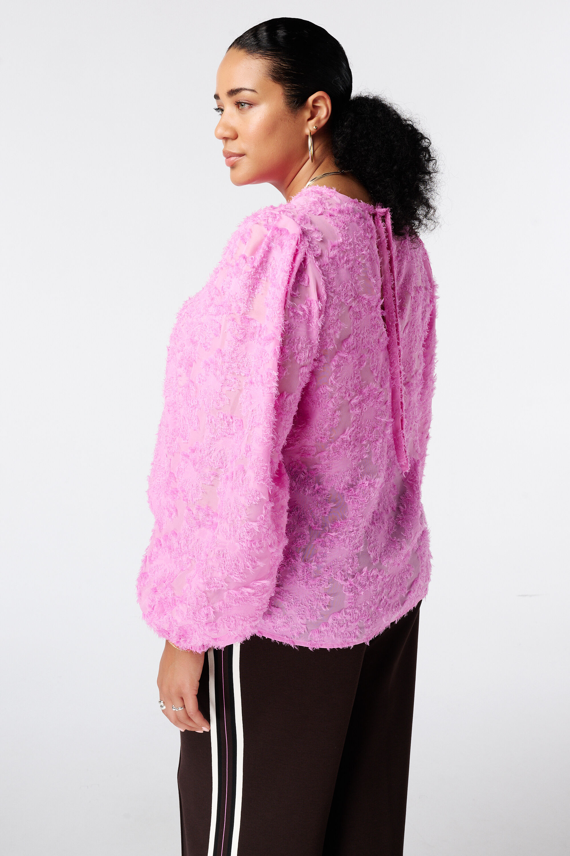 Blusa con mangas globo image number 3
