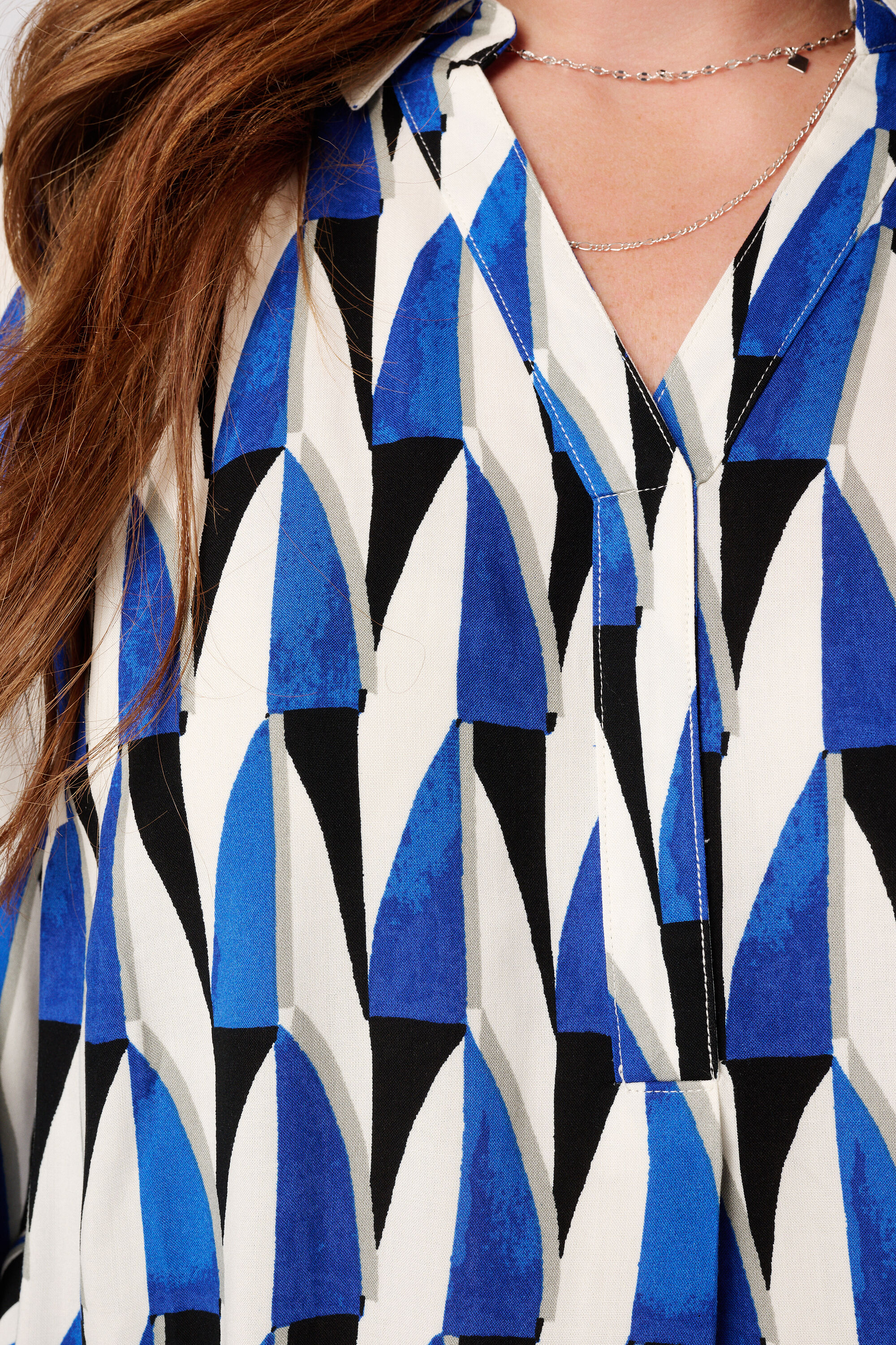 Blusa con estampado image number 6