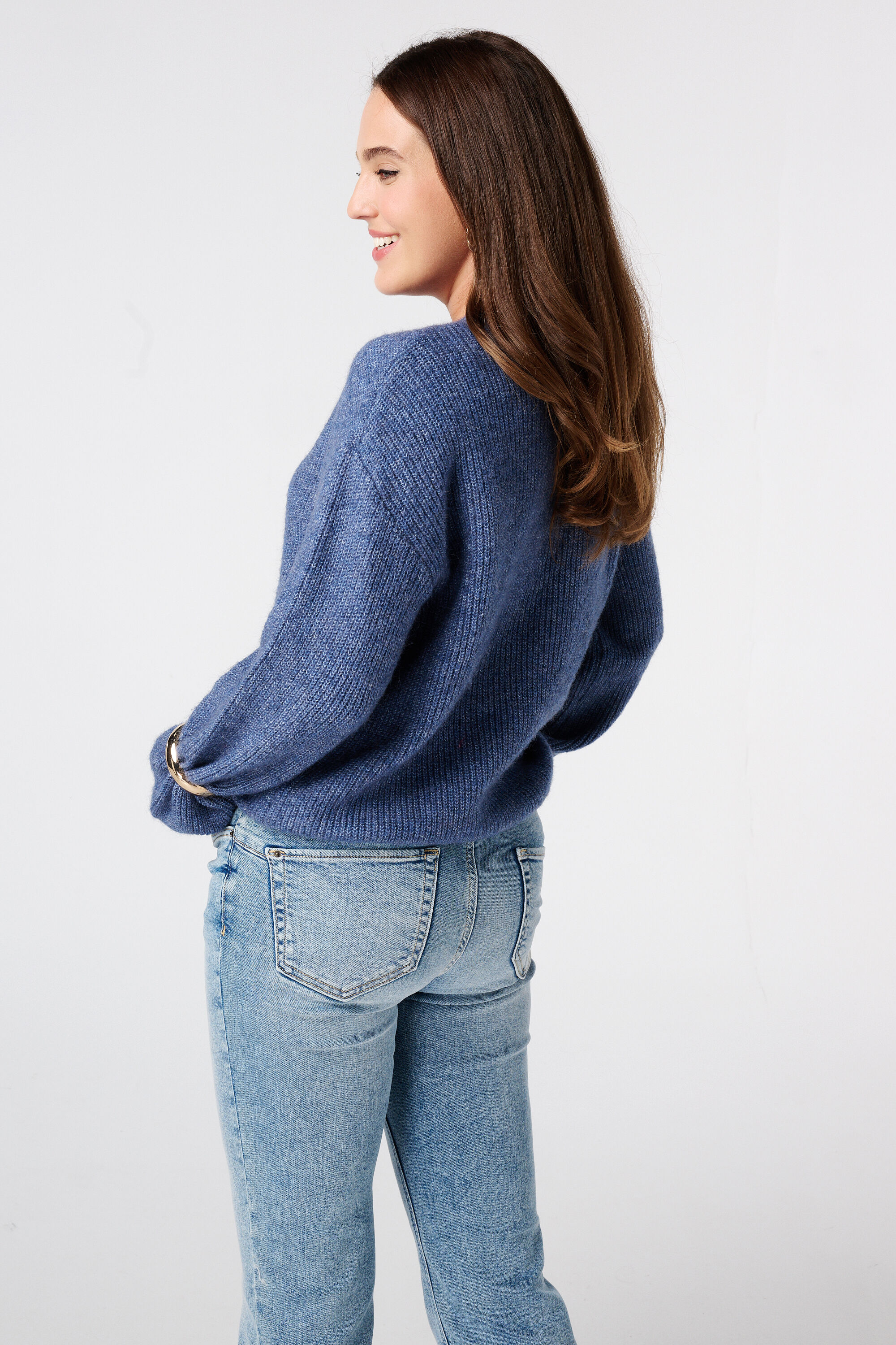 Jersey de punto fino con mangas abullonadas image number 3