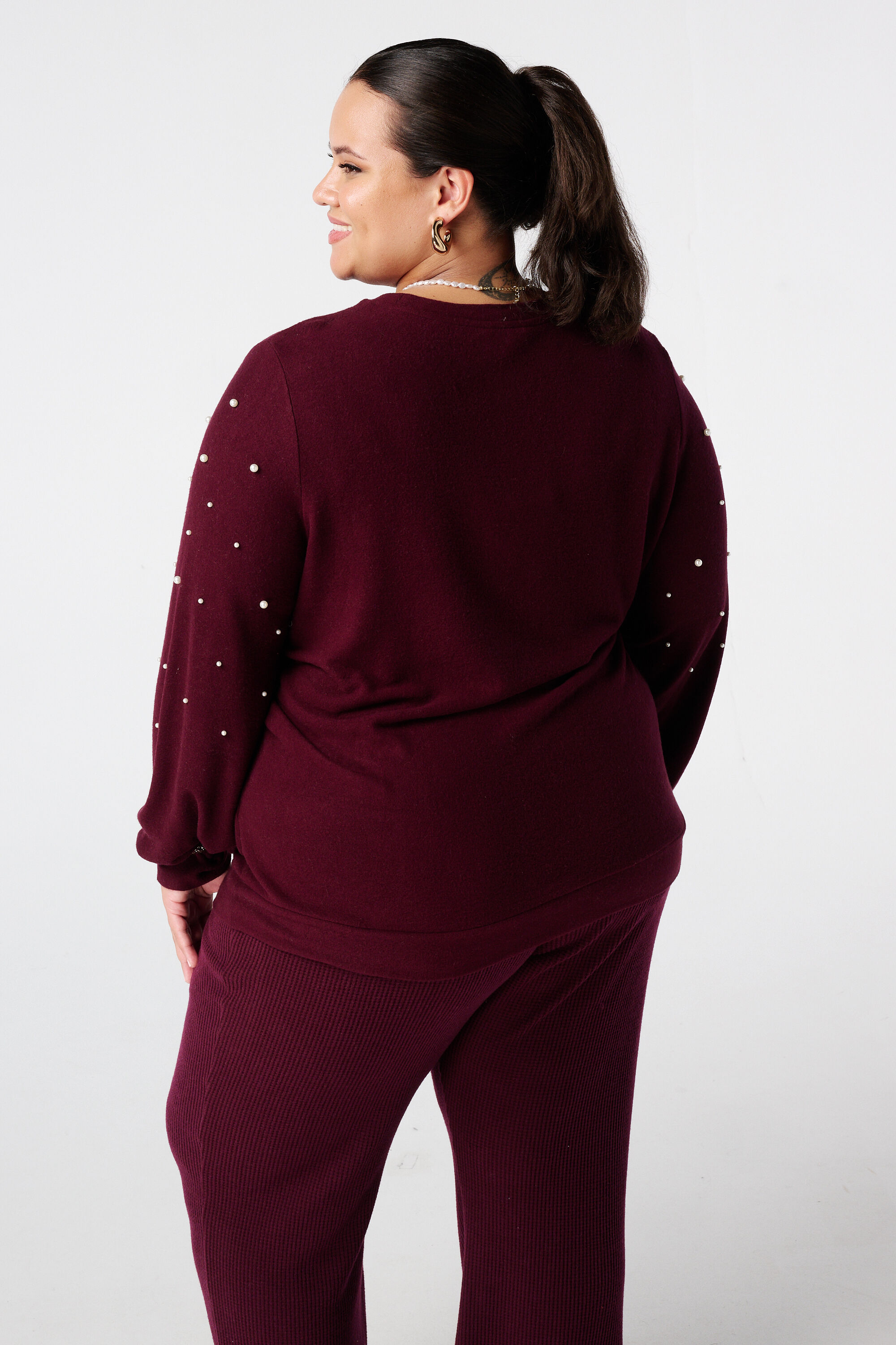 Jersey cepillado con estampado de perlas image number 3