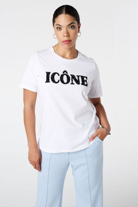 Camiseta con texto  Camiseta con texto