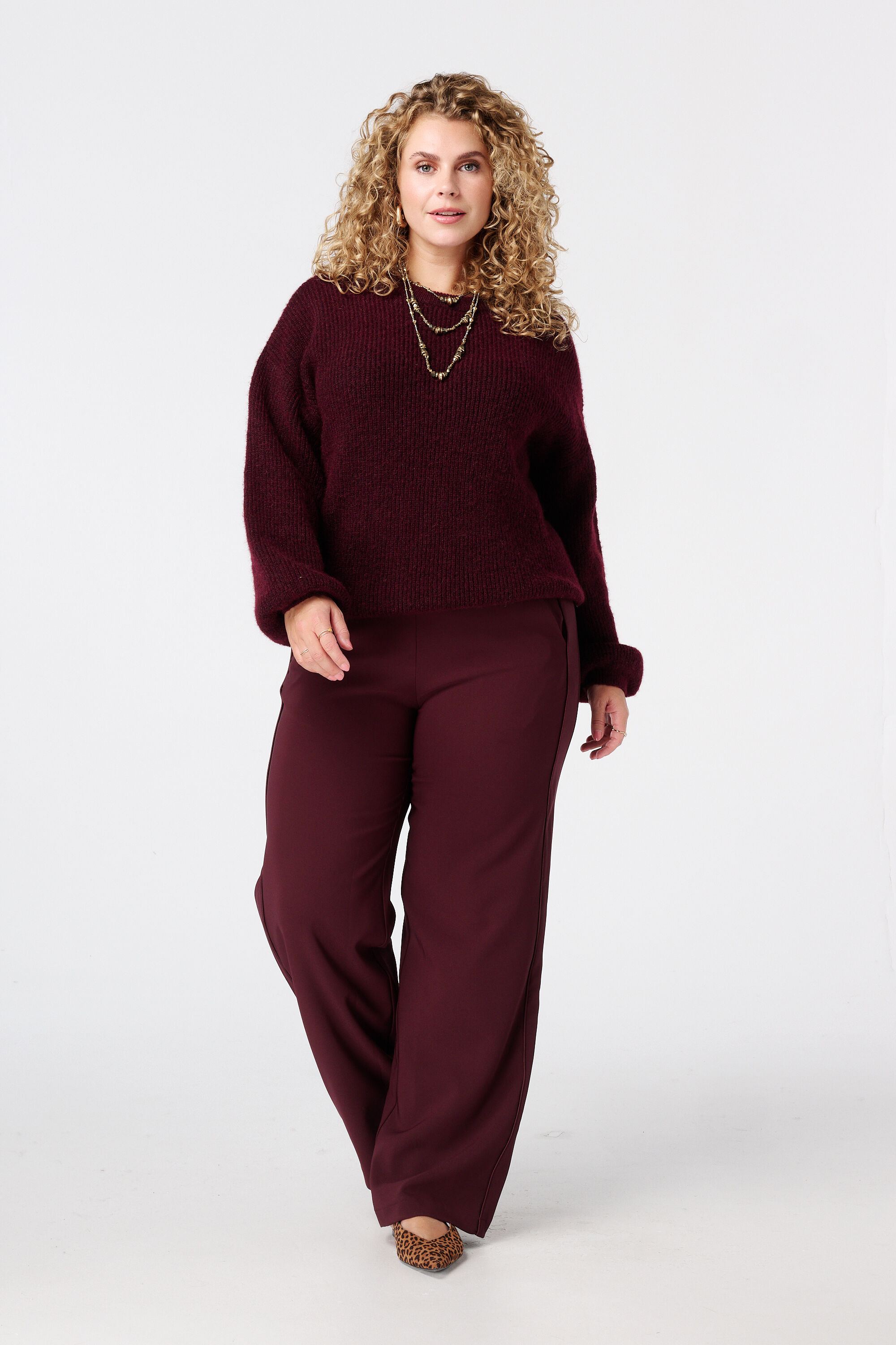 Jersey de punto fino con mangas abullonadas image number 5