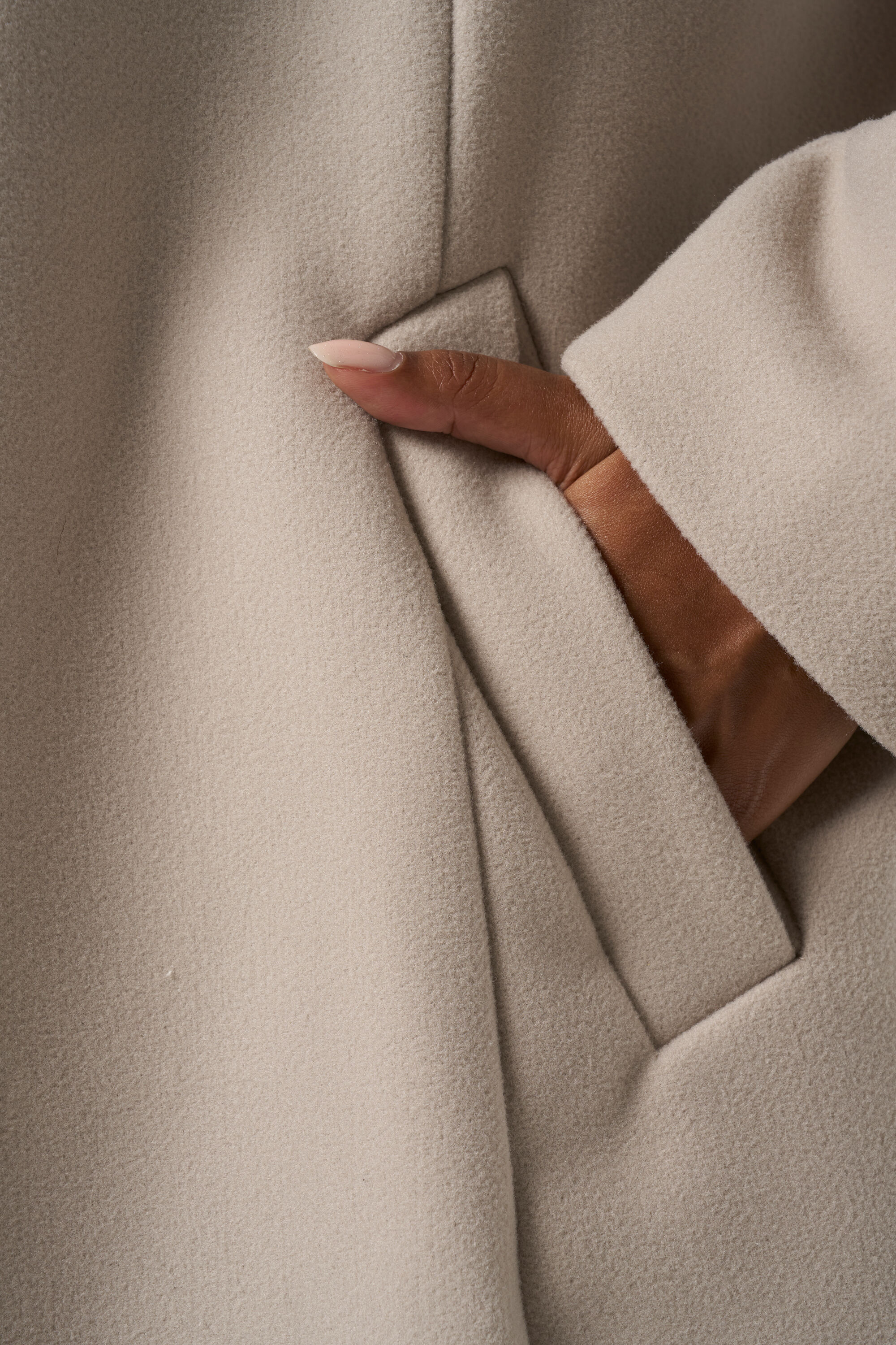 Abrigo con cierre de bot&oacute;n image number 4