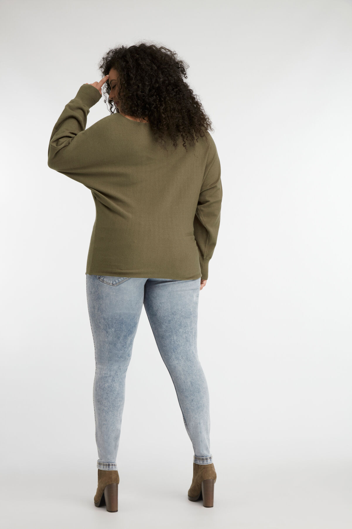 Jersey con manga tipo murci&eacute;lago image number 4