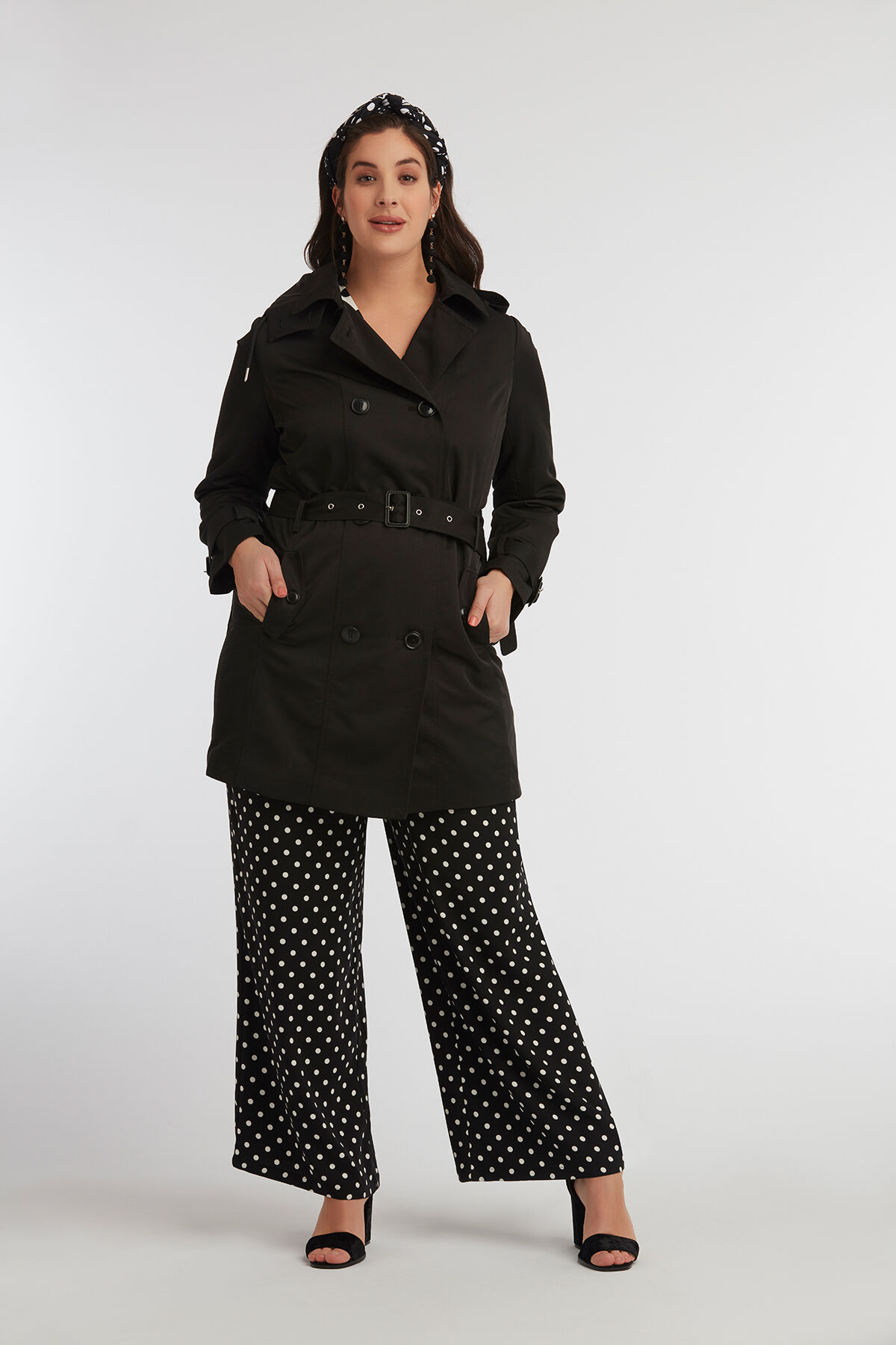 Gabardina con capucha desmontable image number 3