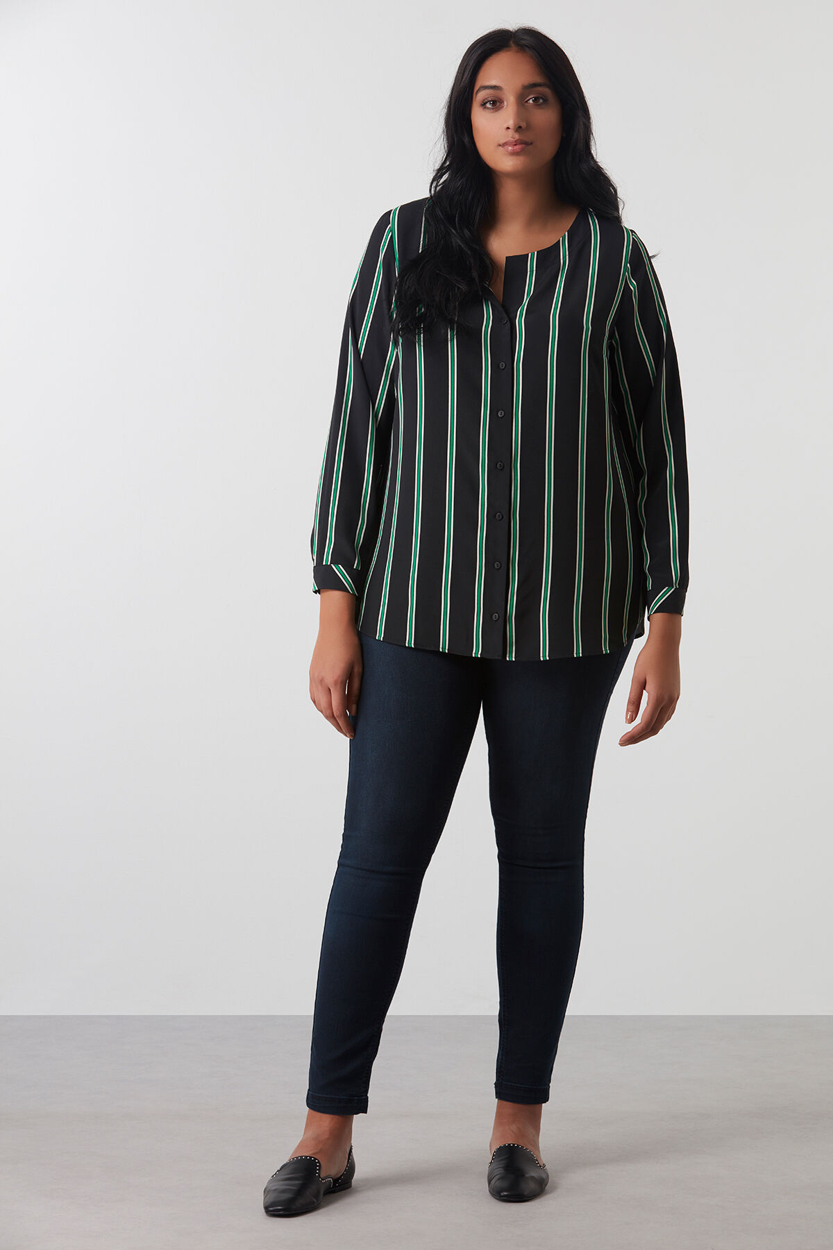 Blusa de rayas  image number 3