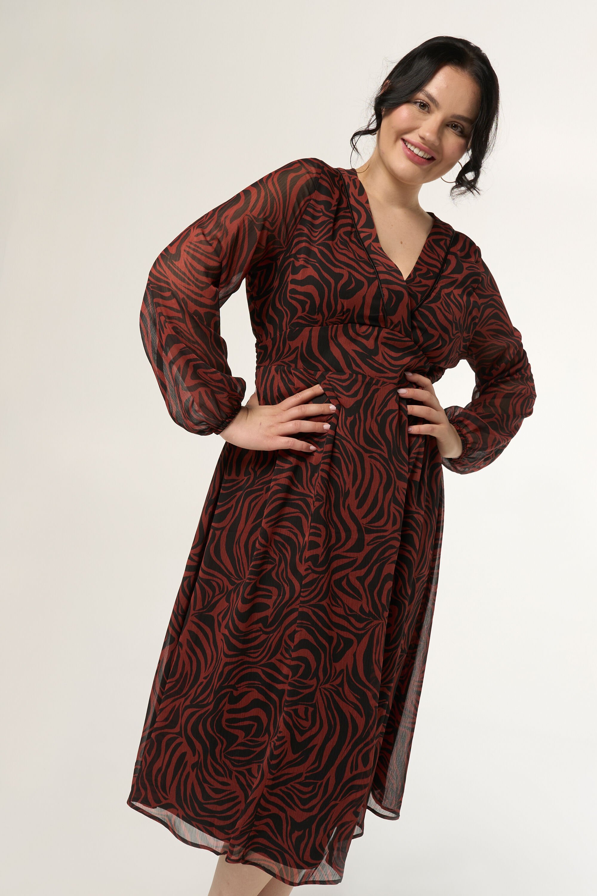 Vestido de gasa con estampado image number 5