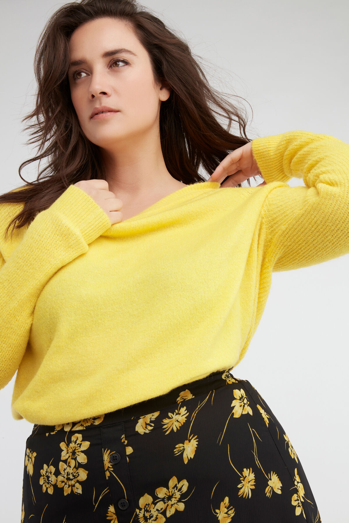 Falda de flores con botones image number 5