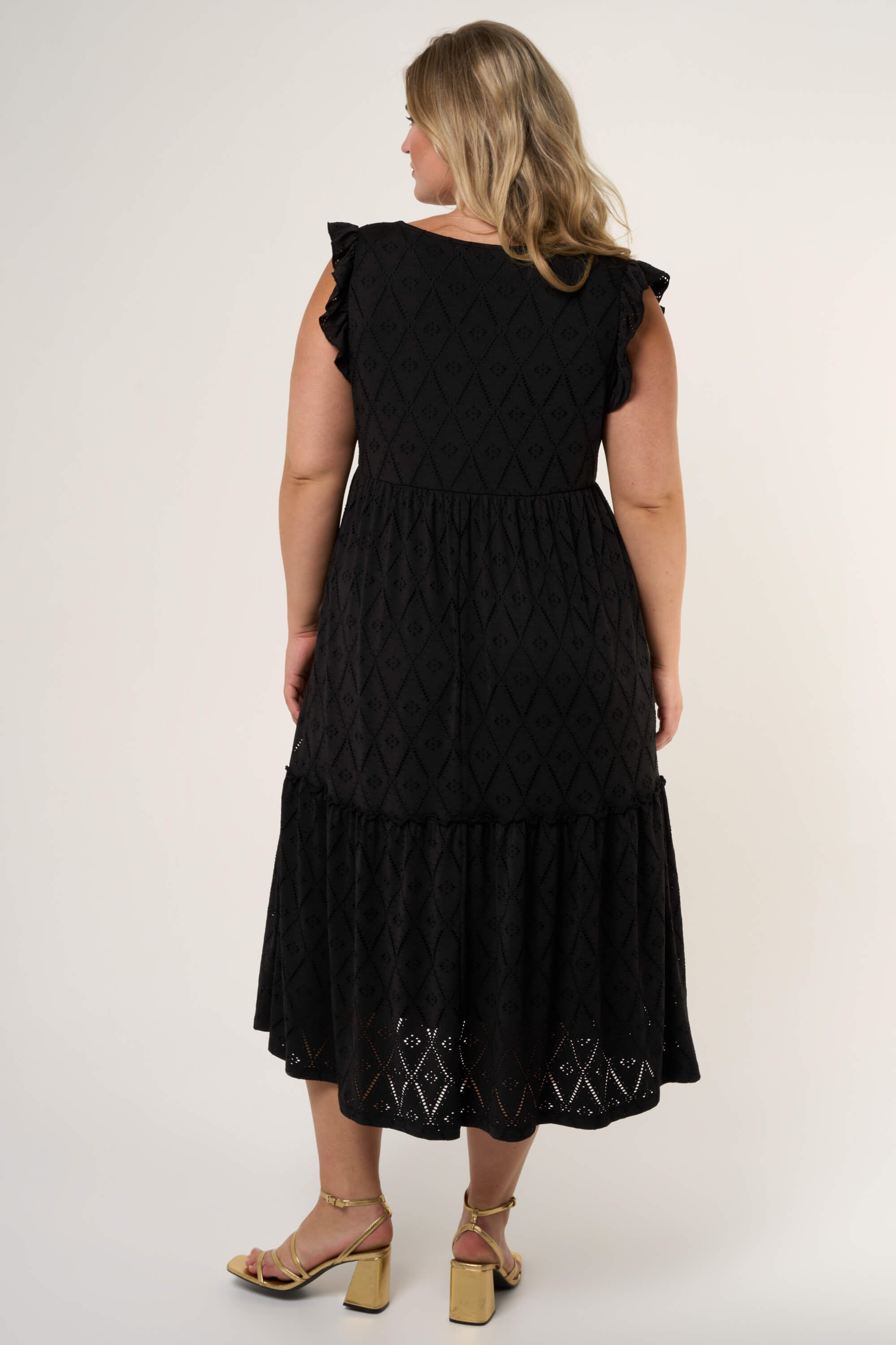 Vestido midi con bordado image number 4