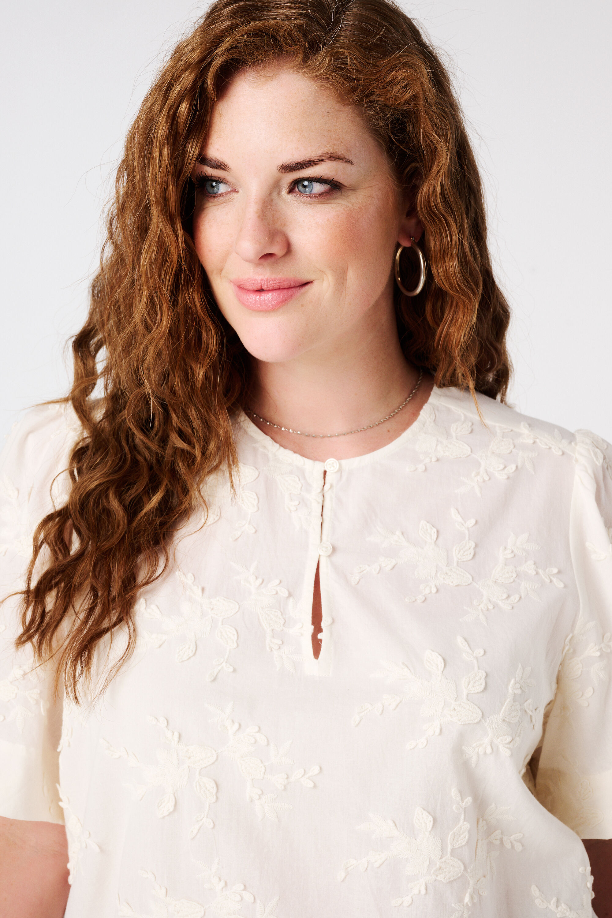 Top con cuello redondo image number 4