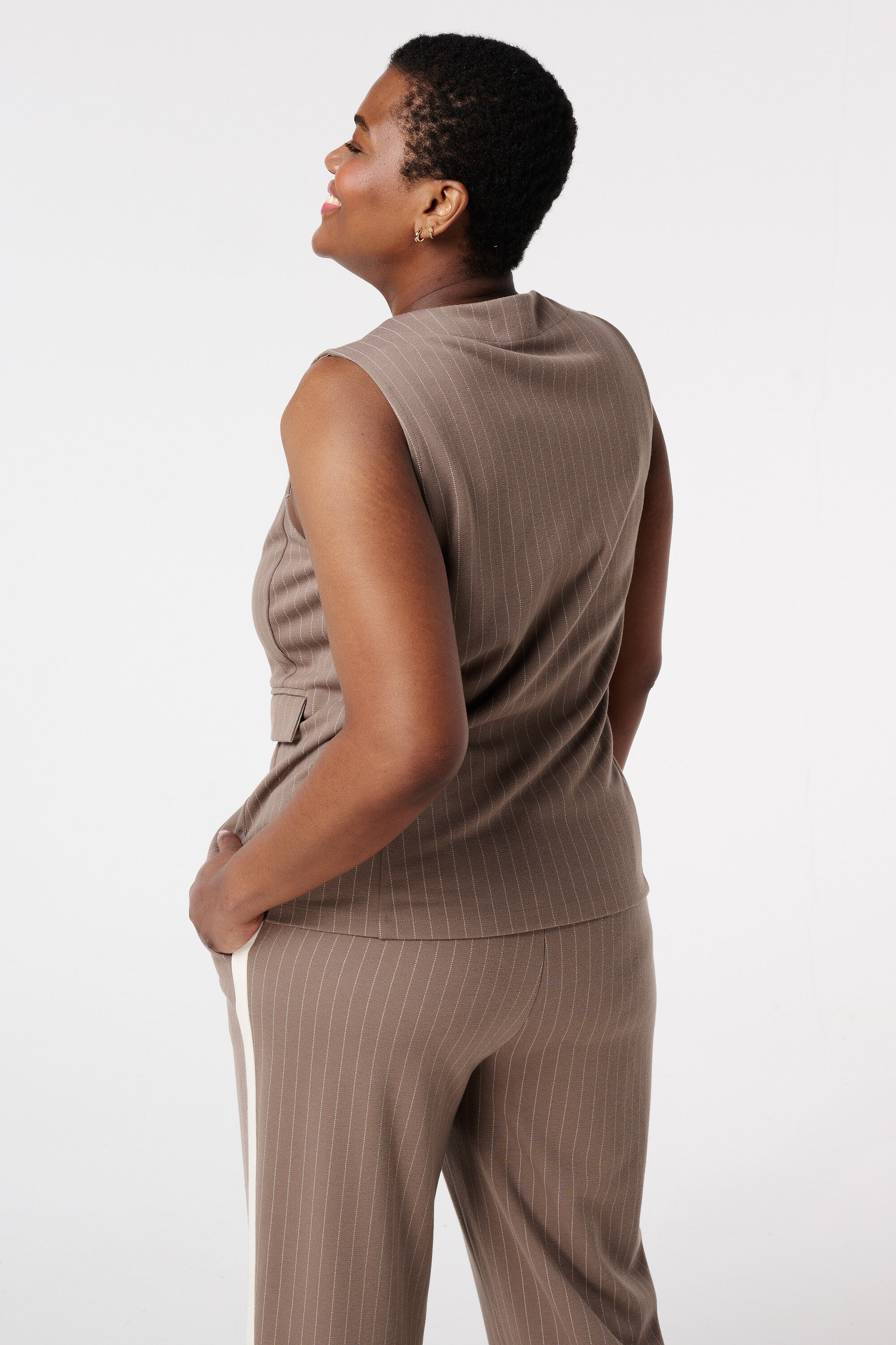 Chaleco de punto image number 3