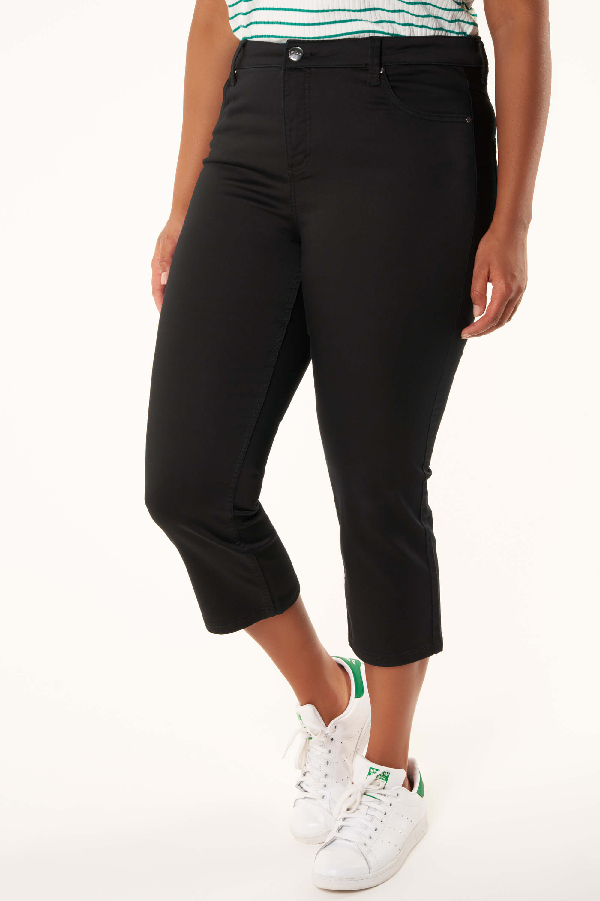 Pantalon corte 2025 capri