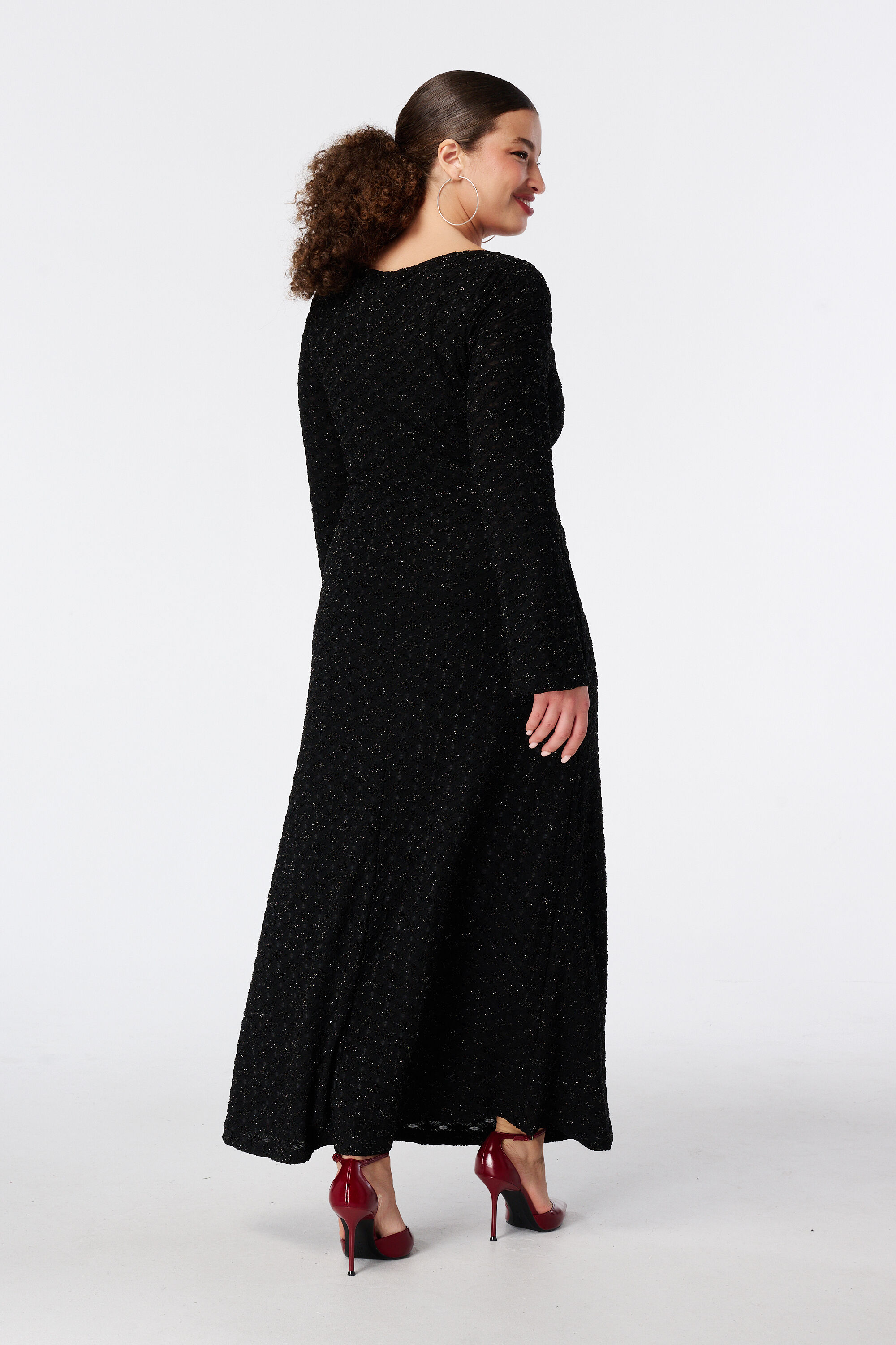 Vestido corto de malla con flores image number 3