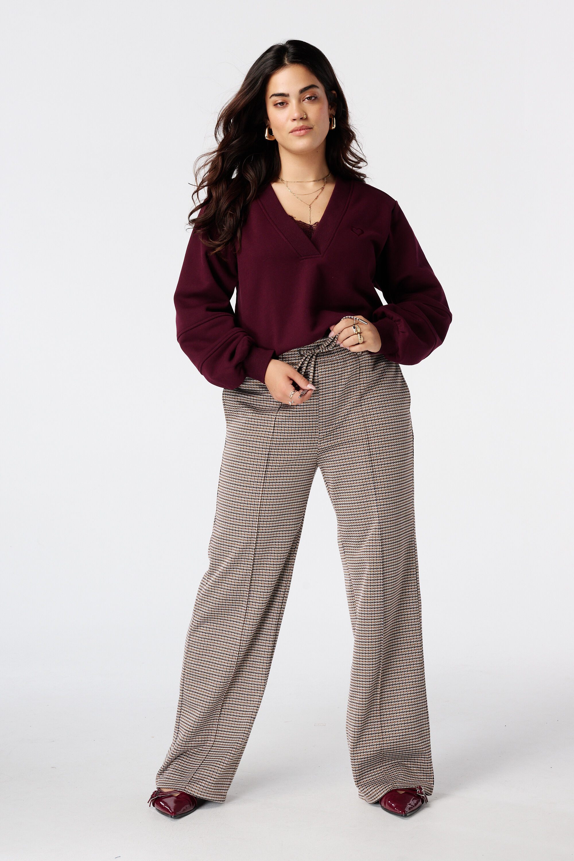 Pantalones con cintura el&aacute;stica y rayas diplom&aacute;ticas