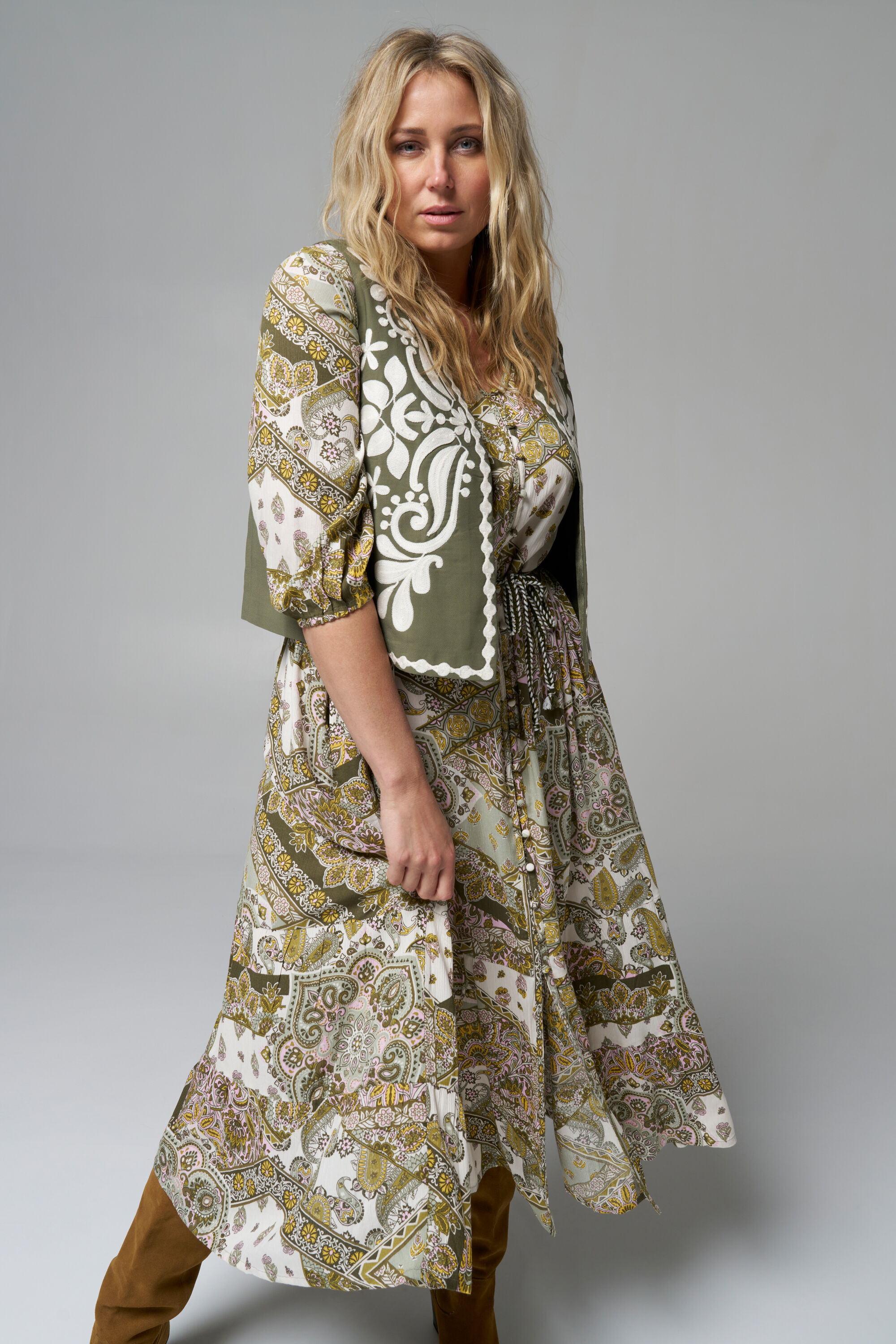 Vestido con estampado image number 6