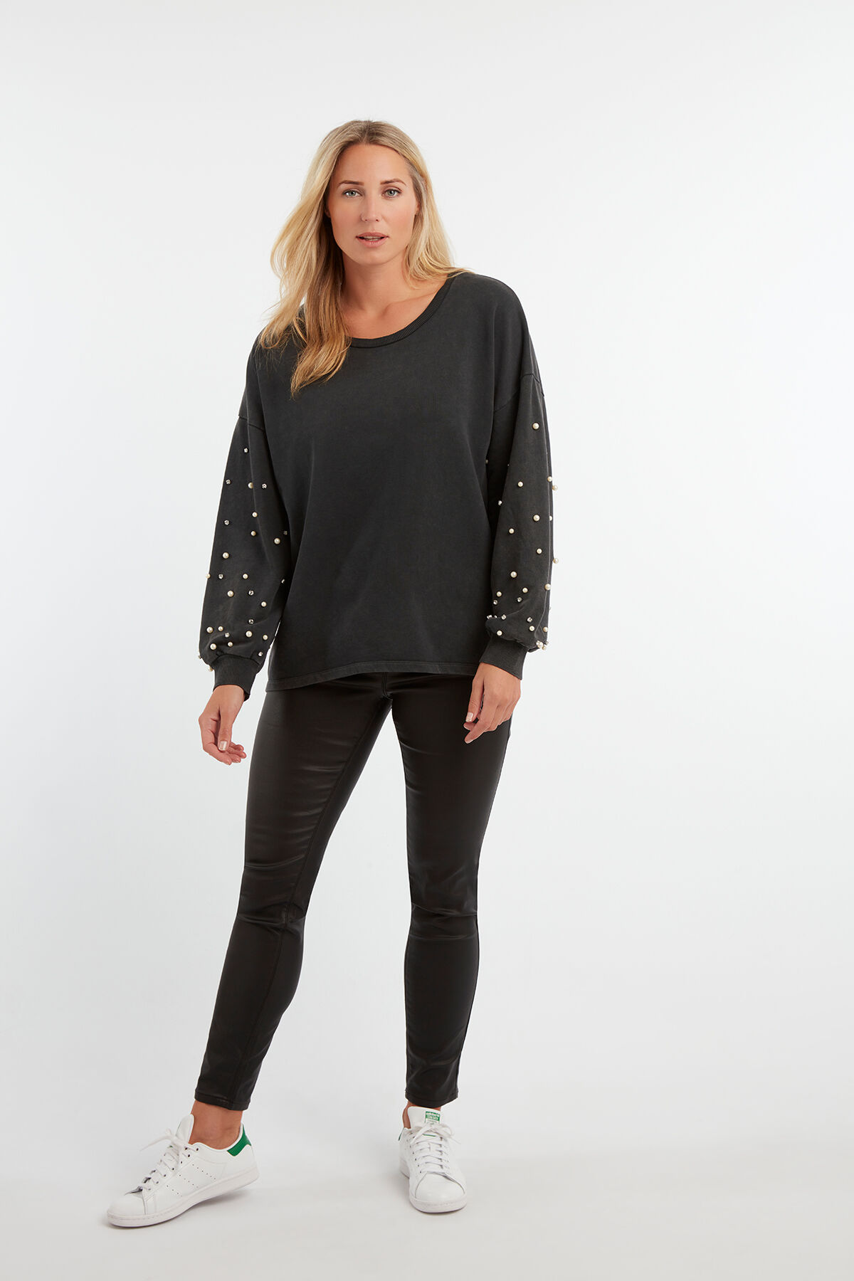 Su&eacute;ter deslavado  image number 3