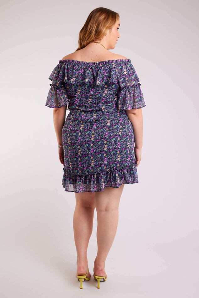 Vestido con los hombros descubiertos image number 3