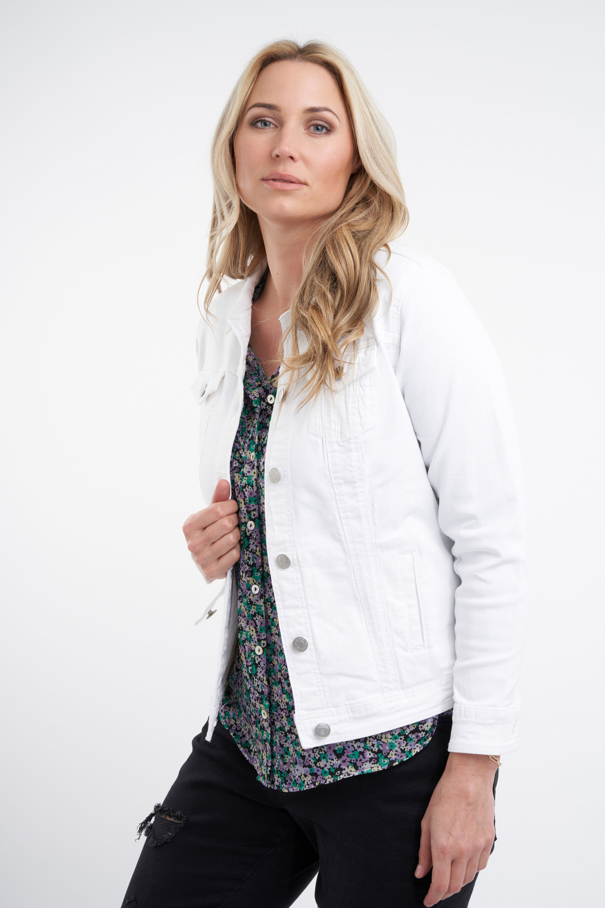 Chaqueta vaquera image number 6