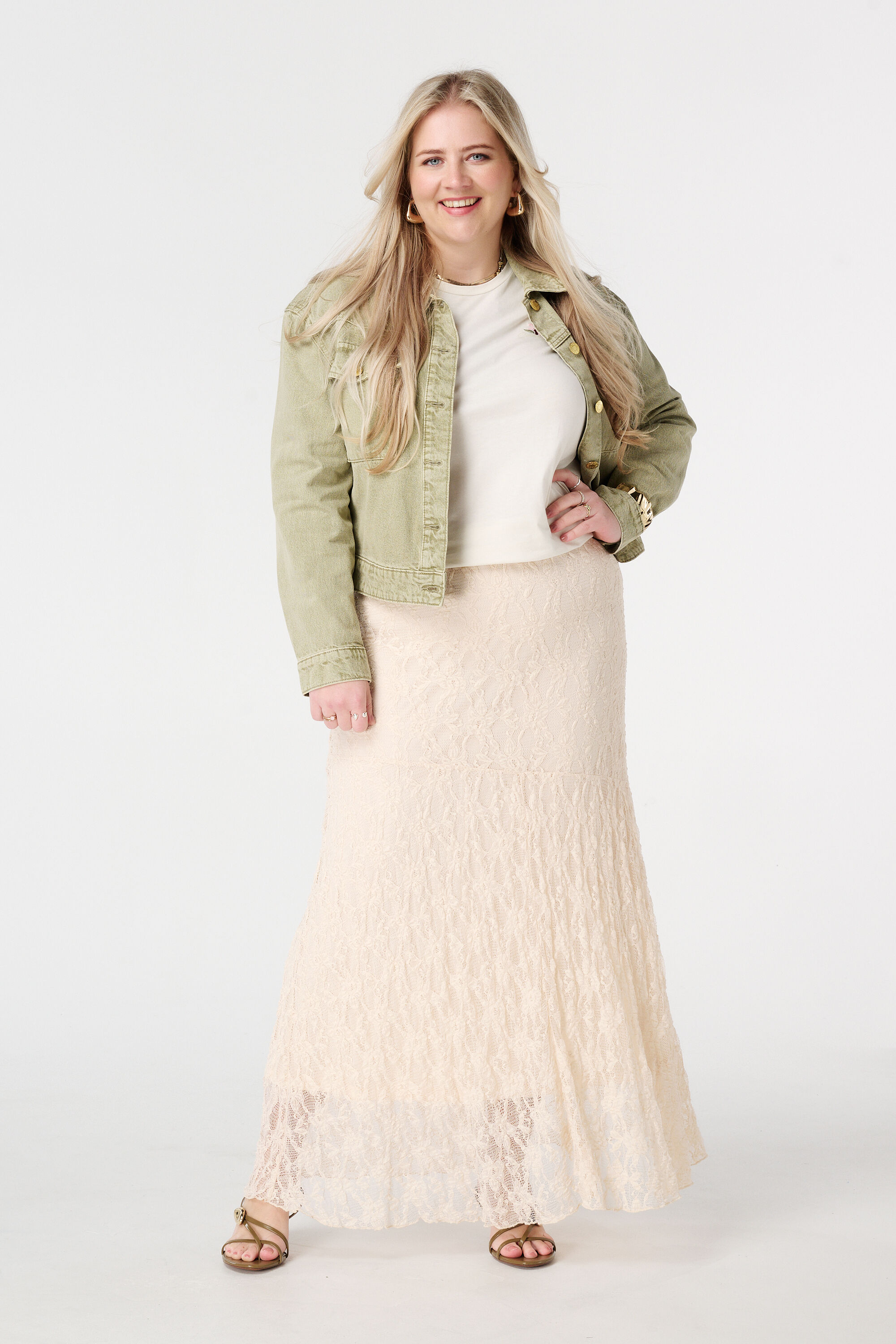 Falda midi de encaje image number 0