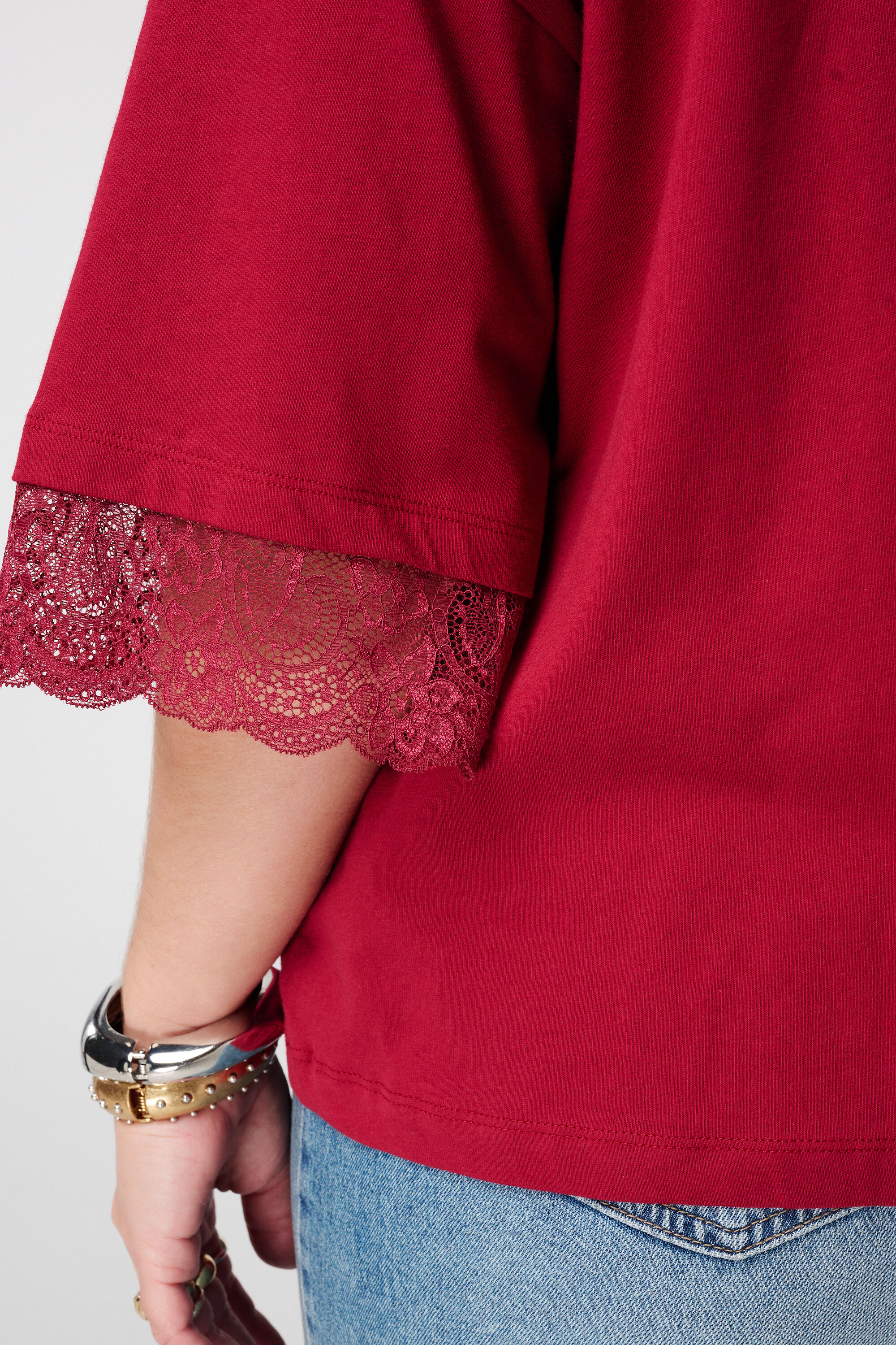 Camiseta con detalles de encaje image number 6