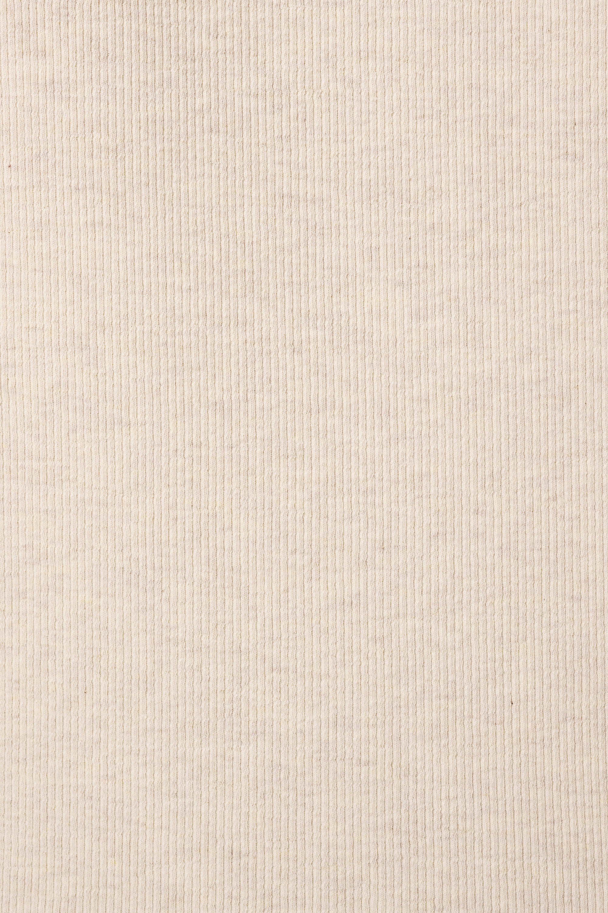 Top de canal&eacute; con escote en V image number 6