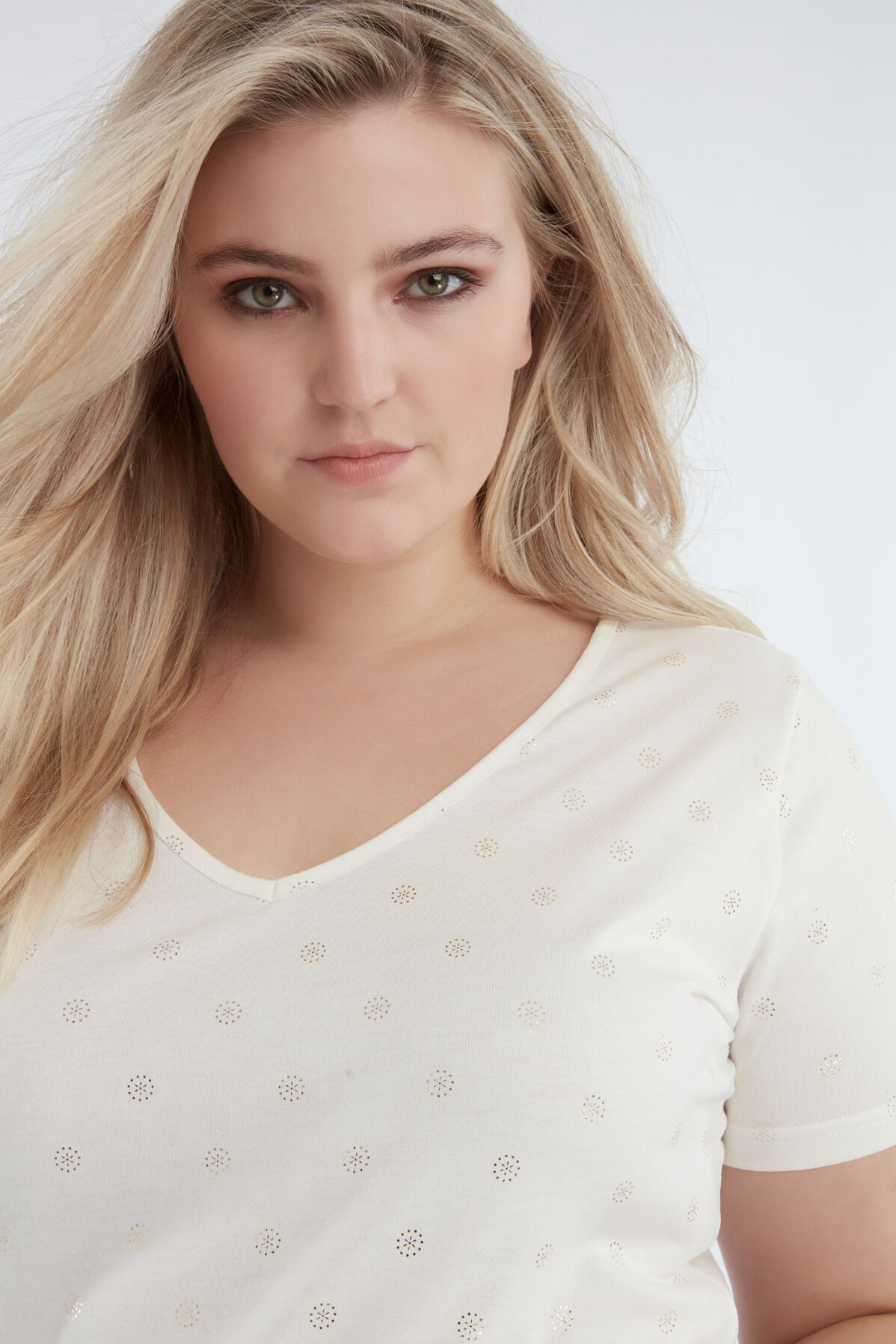 Camiseta de color crudo con estampado met&aacute;lico image number 3