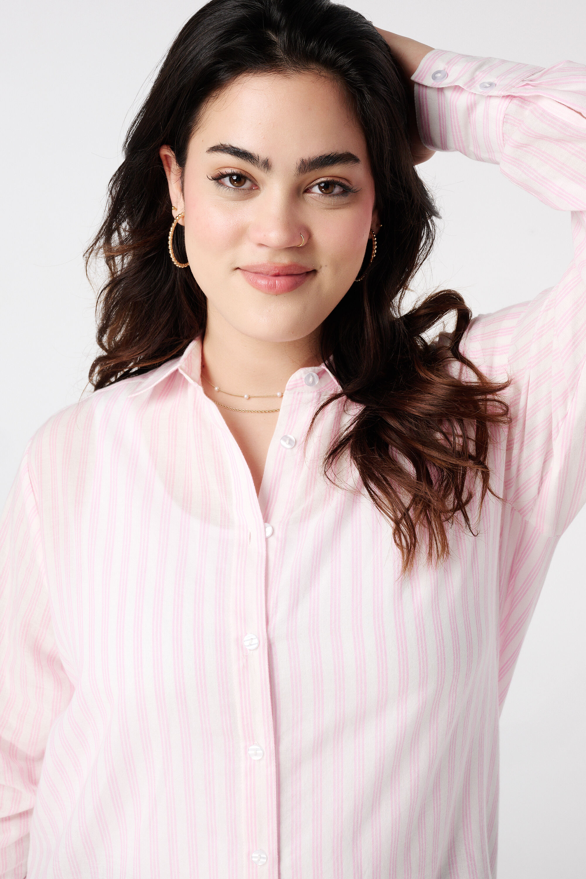 Blusa de rayas ligera image number 4