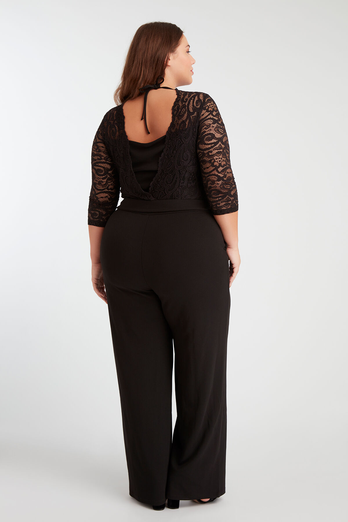 Mono con encaje image number 6