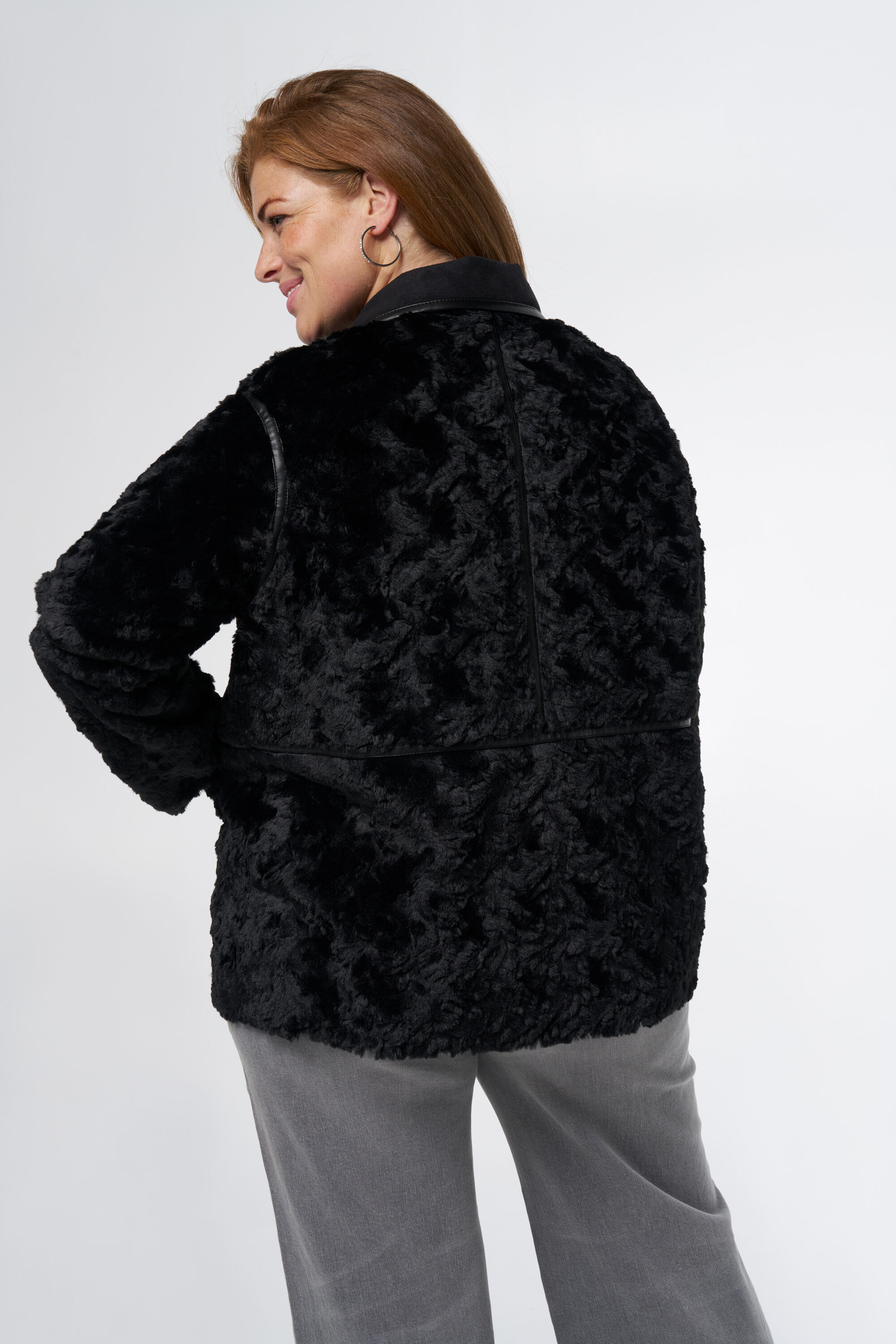 Chaqueta de piel sint&eacute;tica image number 3