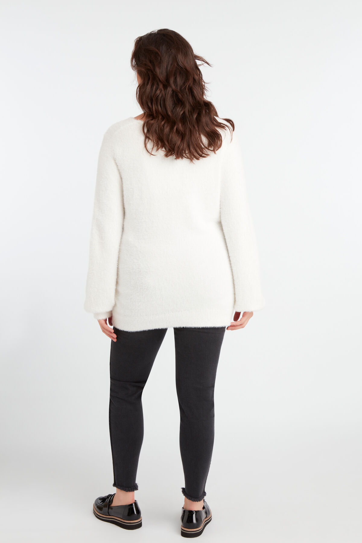 Su&eacute;ter mullidito image number 5