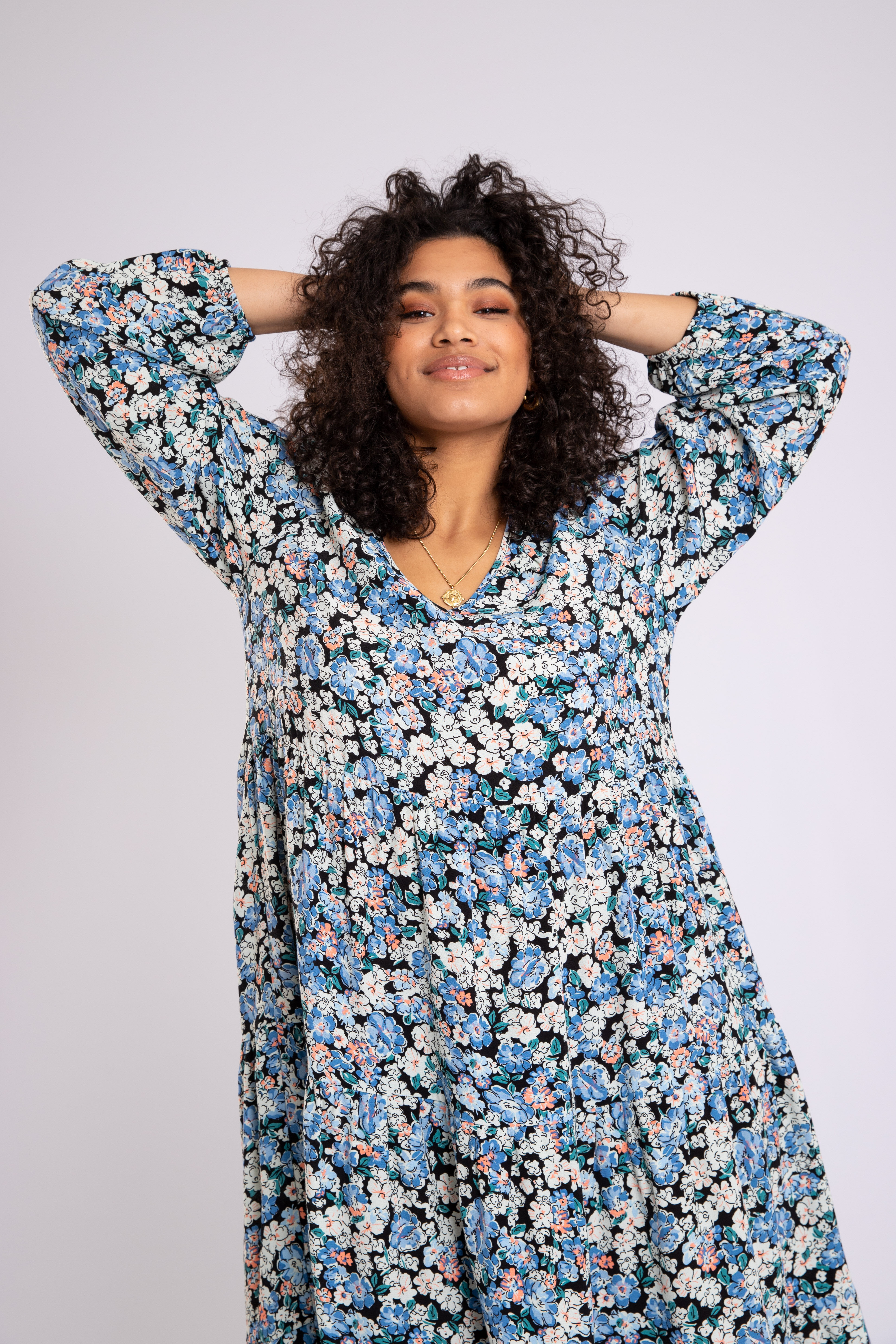 Vestido con estampado  image number 7