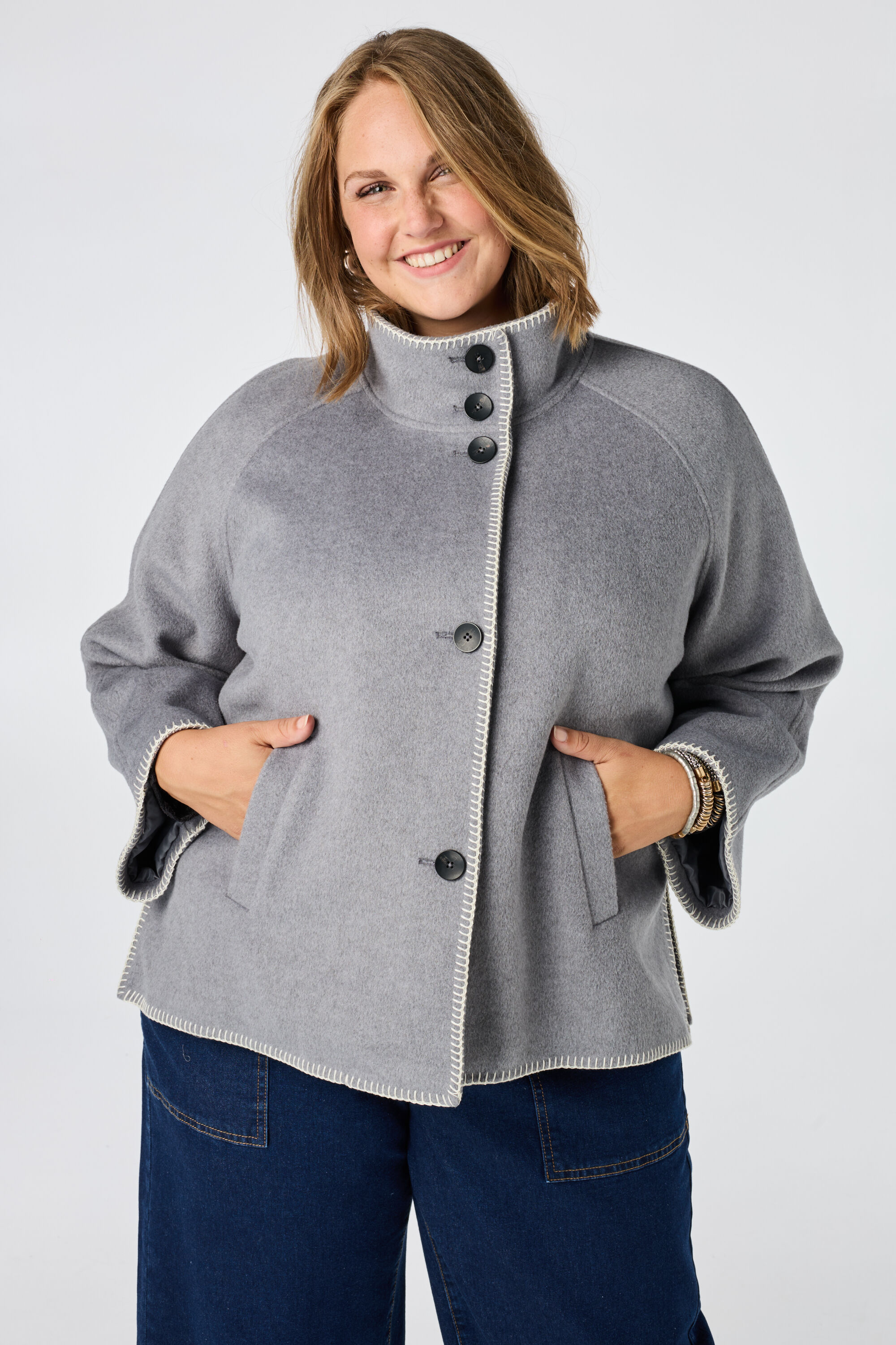 Chaqueta con cuello alto