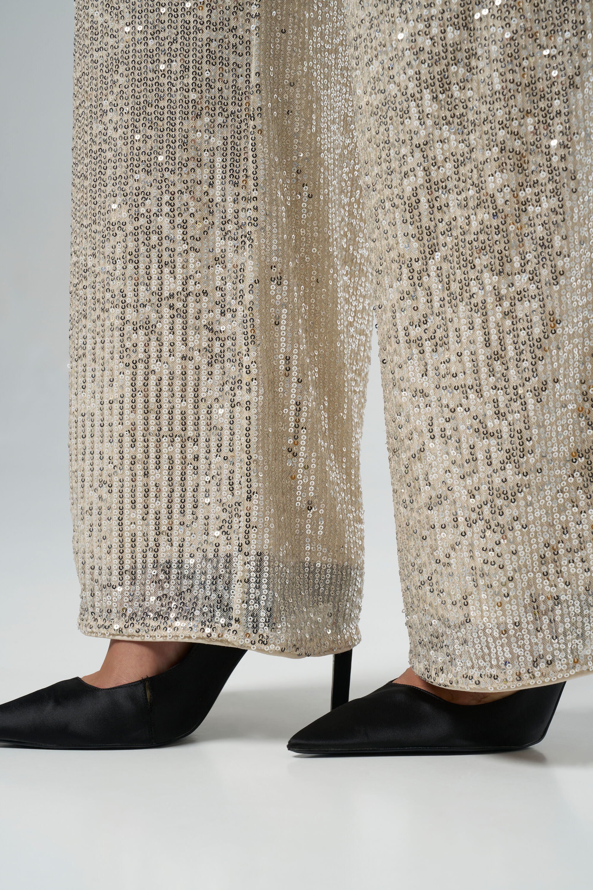 Pantalones con lentejuelas image number 4