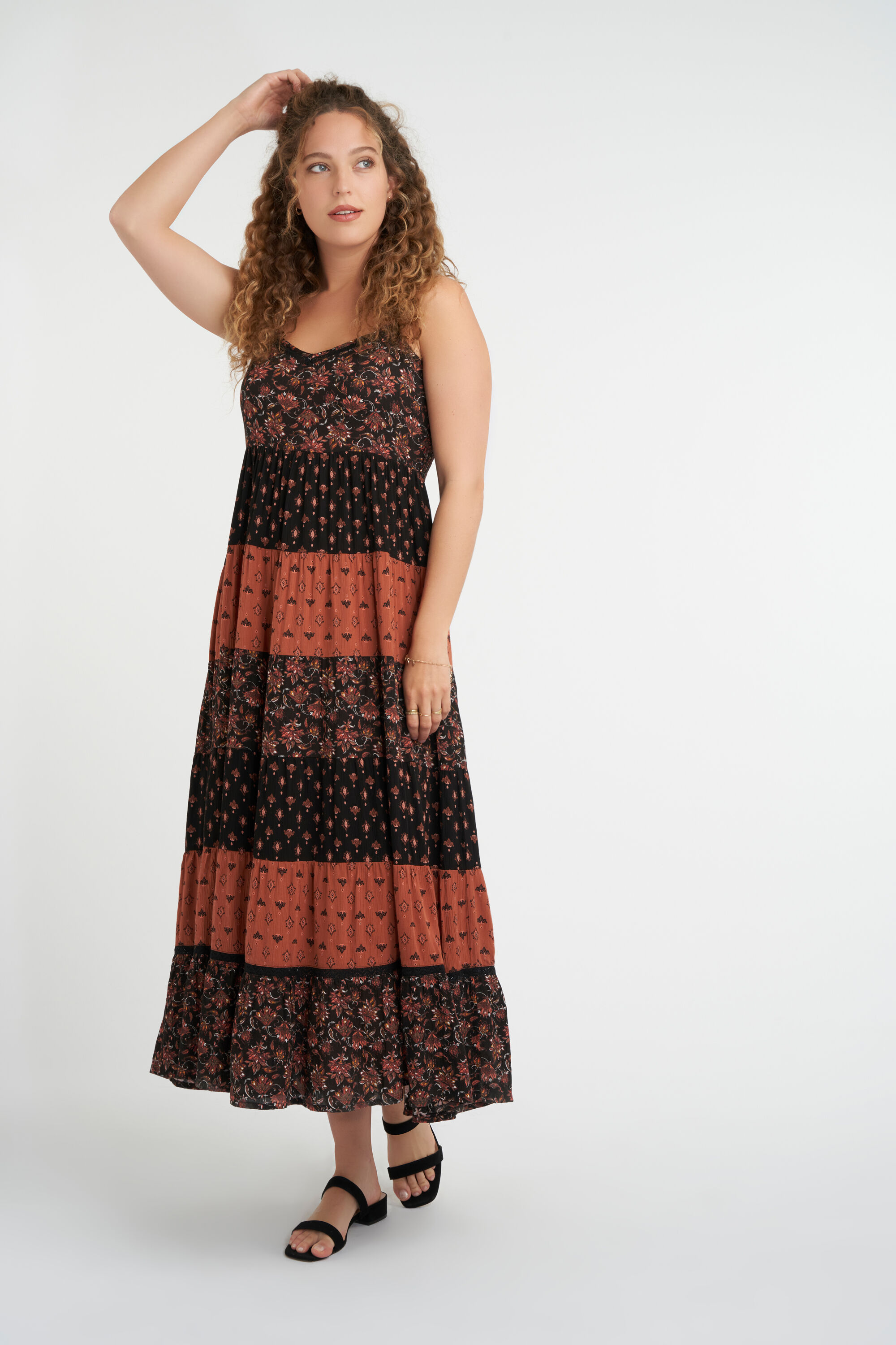 Vestido con estampado image number 5