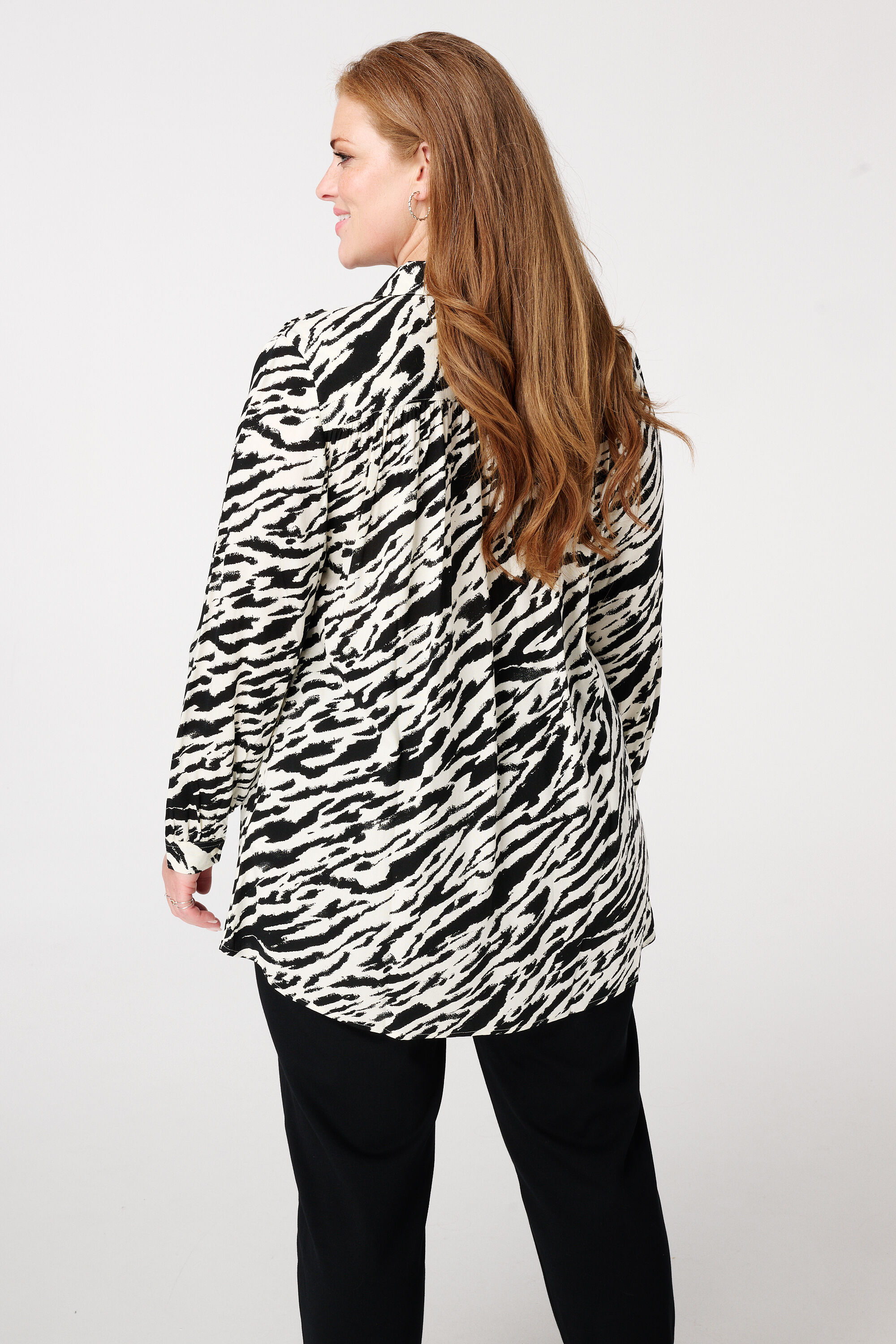 Blusa con estampado image number 3