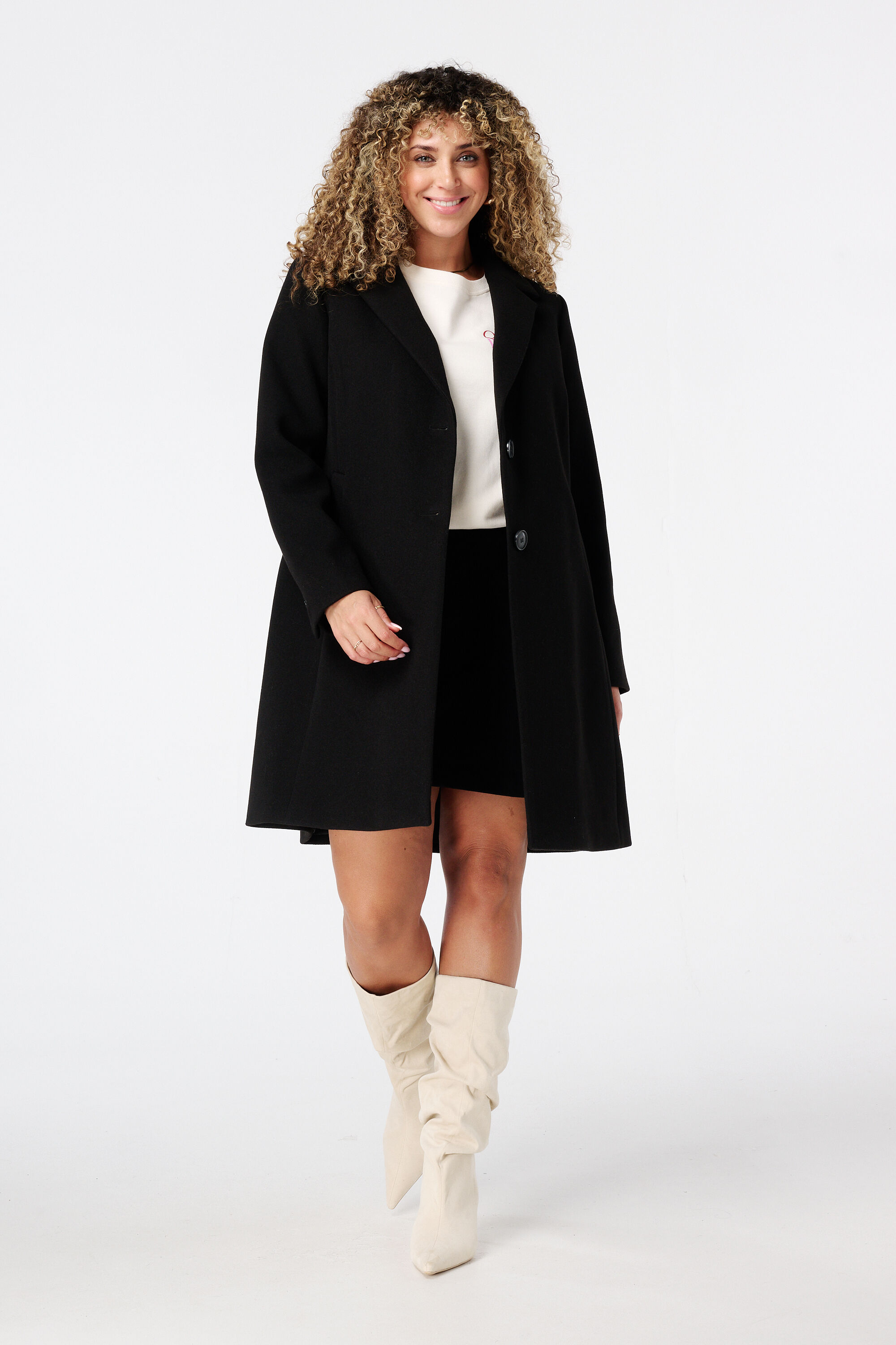 Chaqueta con botones image number 5