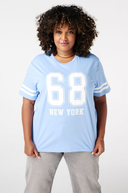 Camiseta con texto  Camiseta con texto