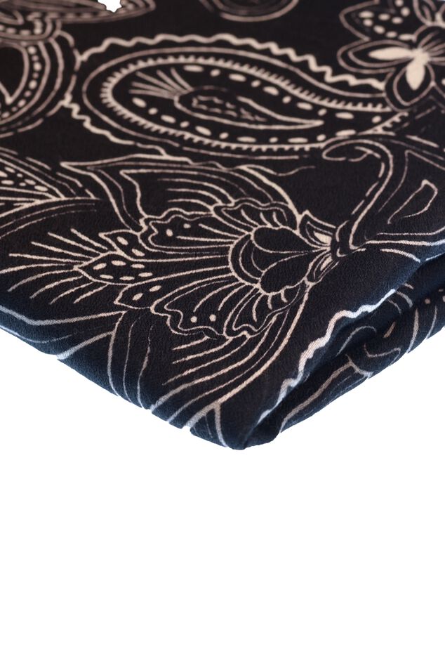 Bufanda con estampado paisley  image number 2