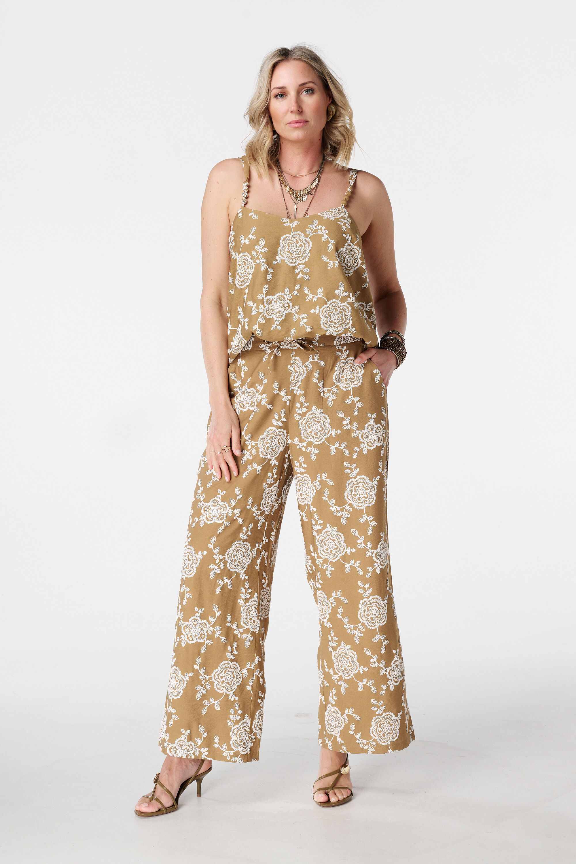 Pantal&oacute;n wide leg con estampado