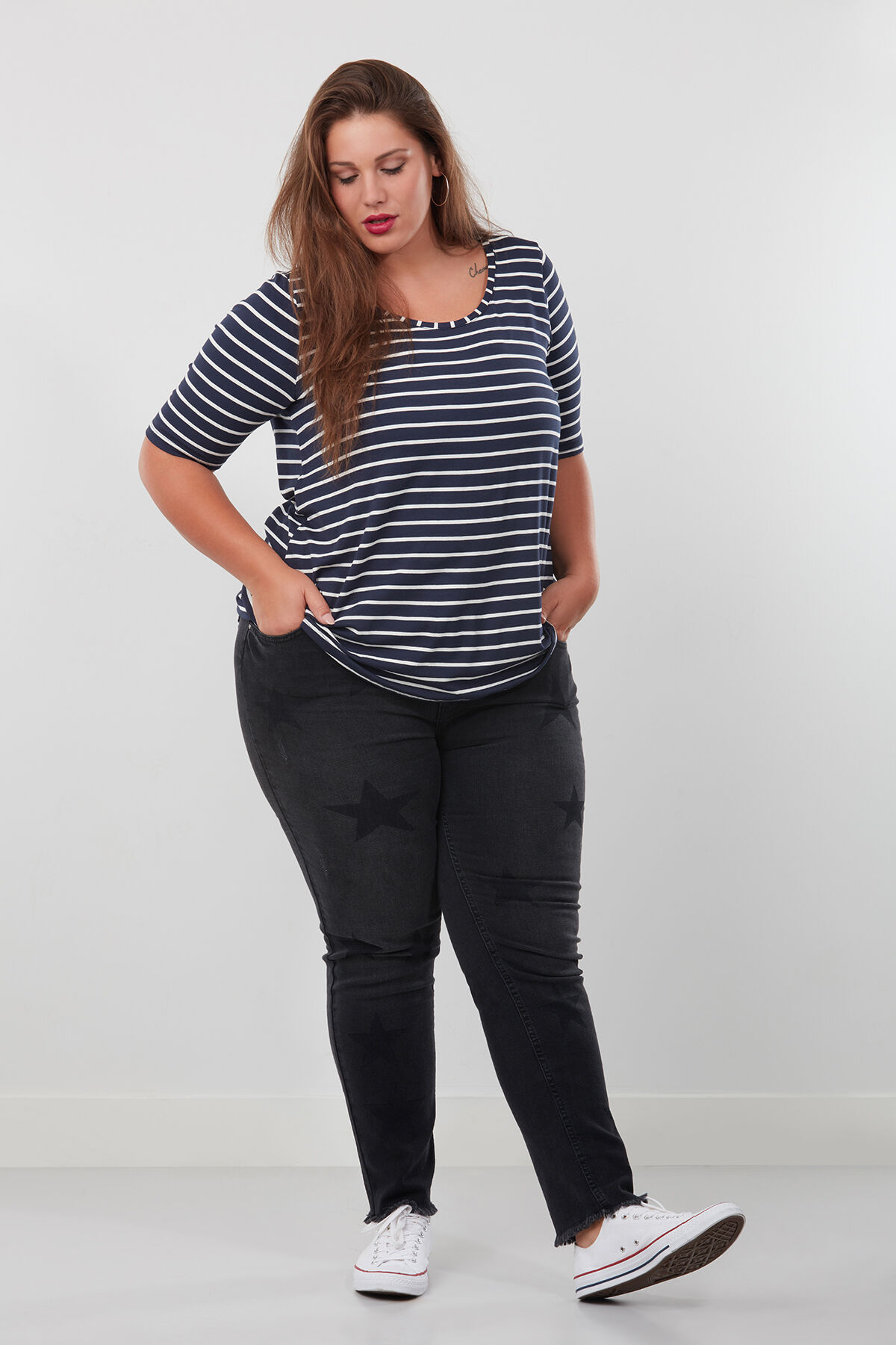 Vaquero ajustado con estrellas image number 3