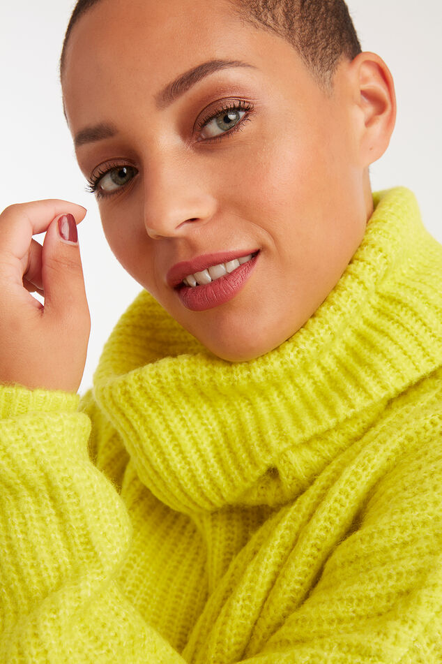 Jersey de punto con cuello de cisne image number 0